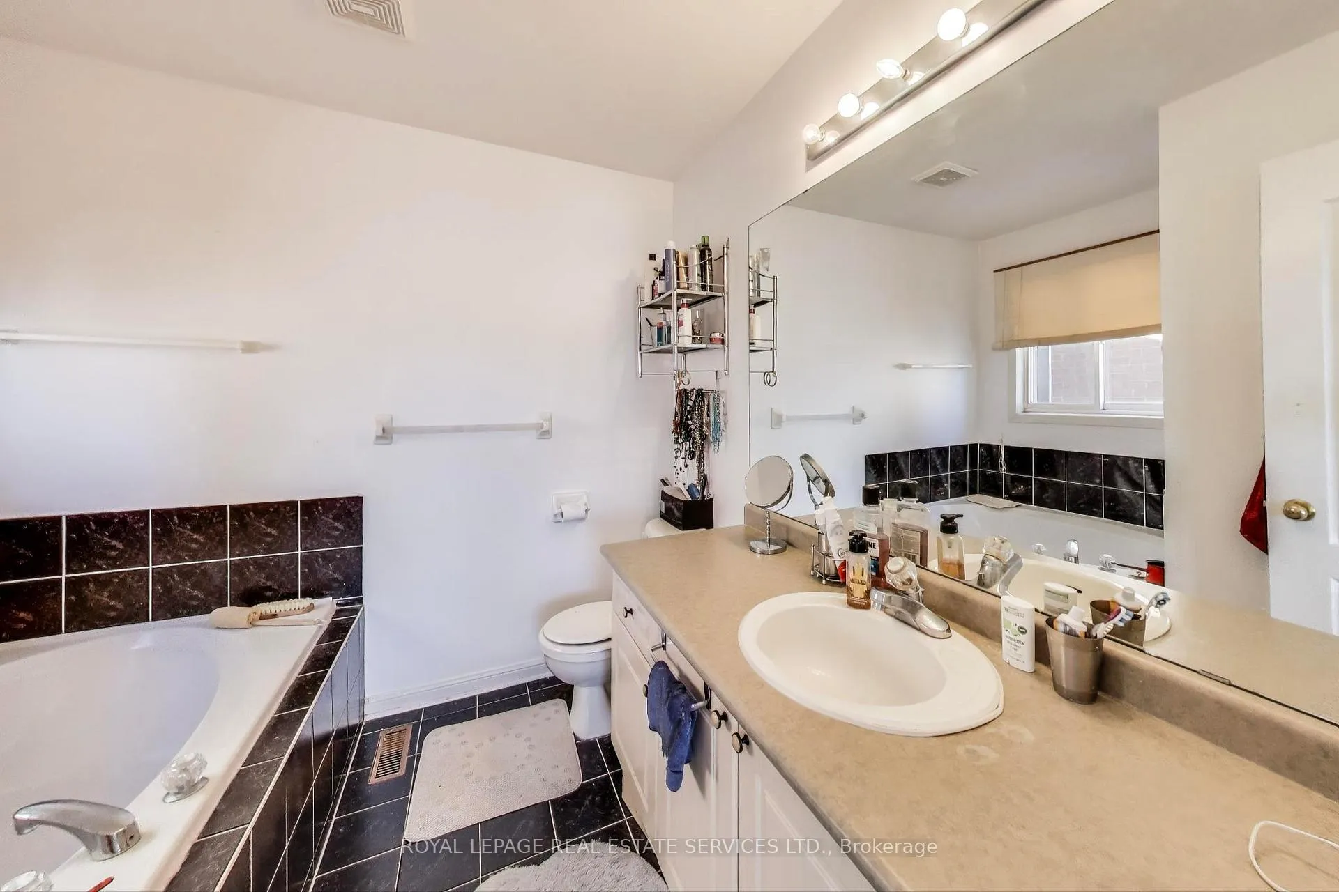 Photo 19 of 52 Gowland Road, Markham, Cornell — HOMEH