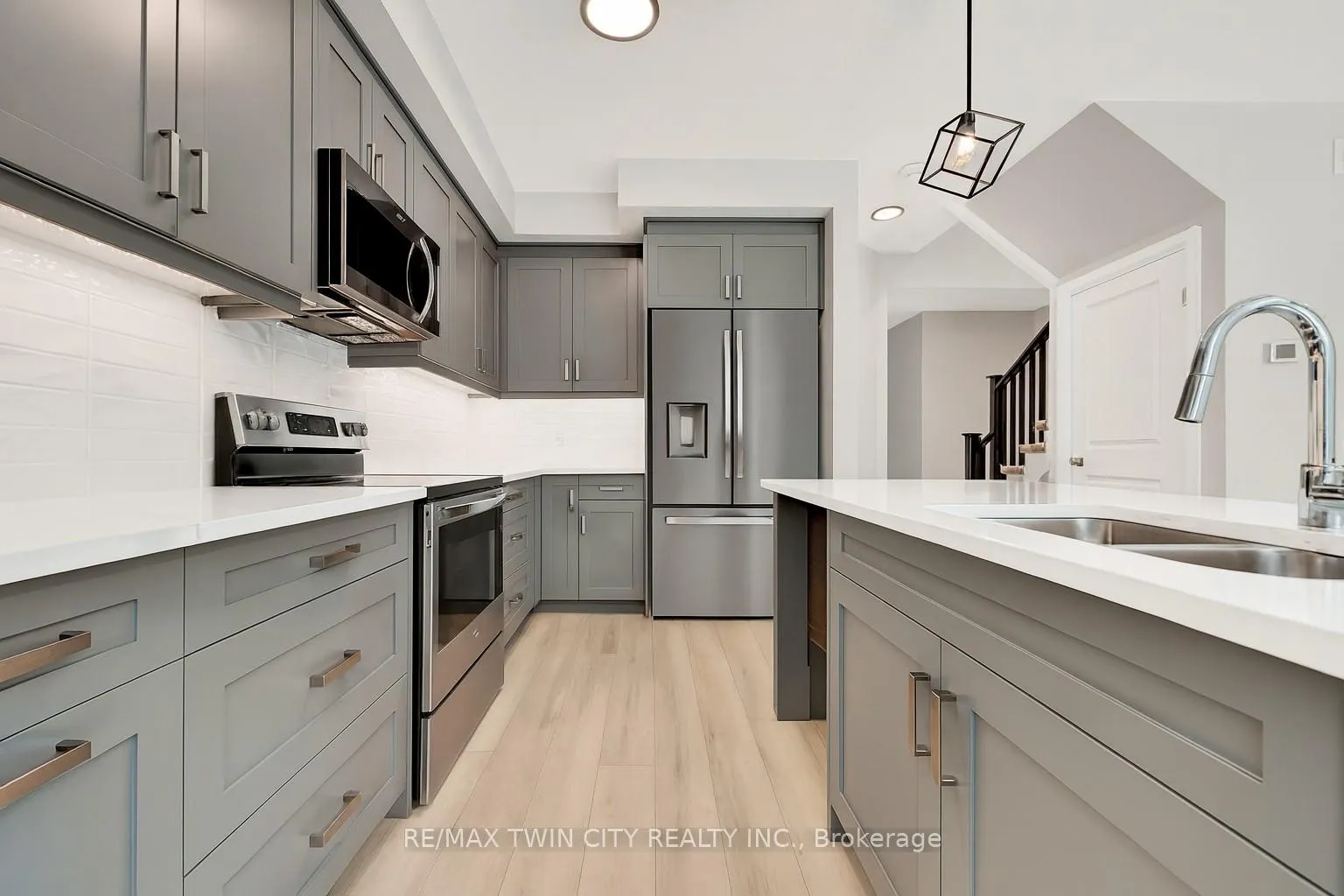 Photo 4 of Unit 63, 143 Elgin Street N, Cambridge — HOMEH