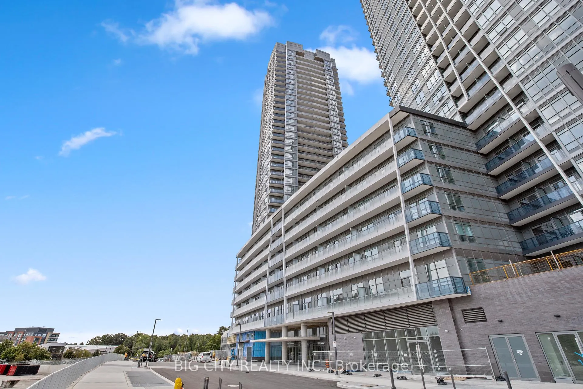 Front of Unit 317A, 30 Upper Mall Way