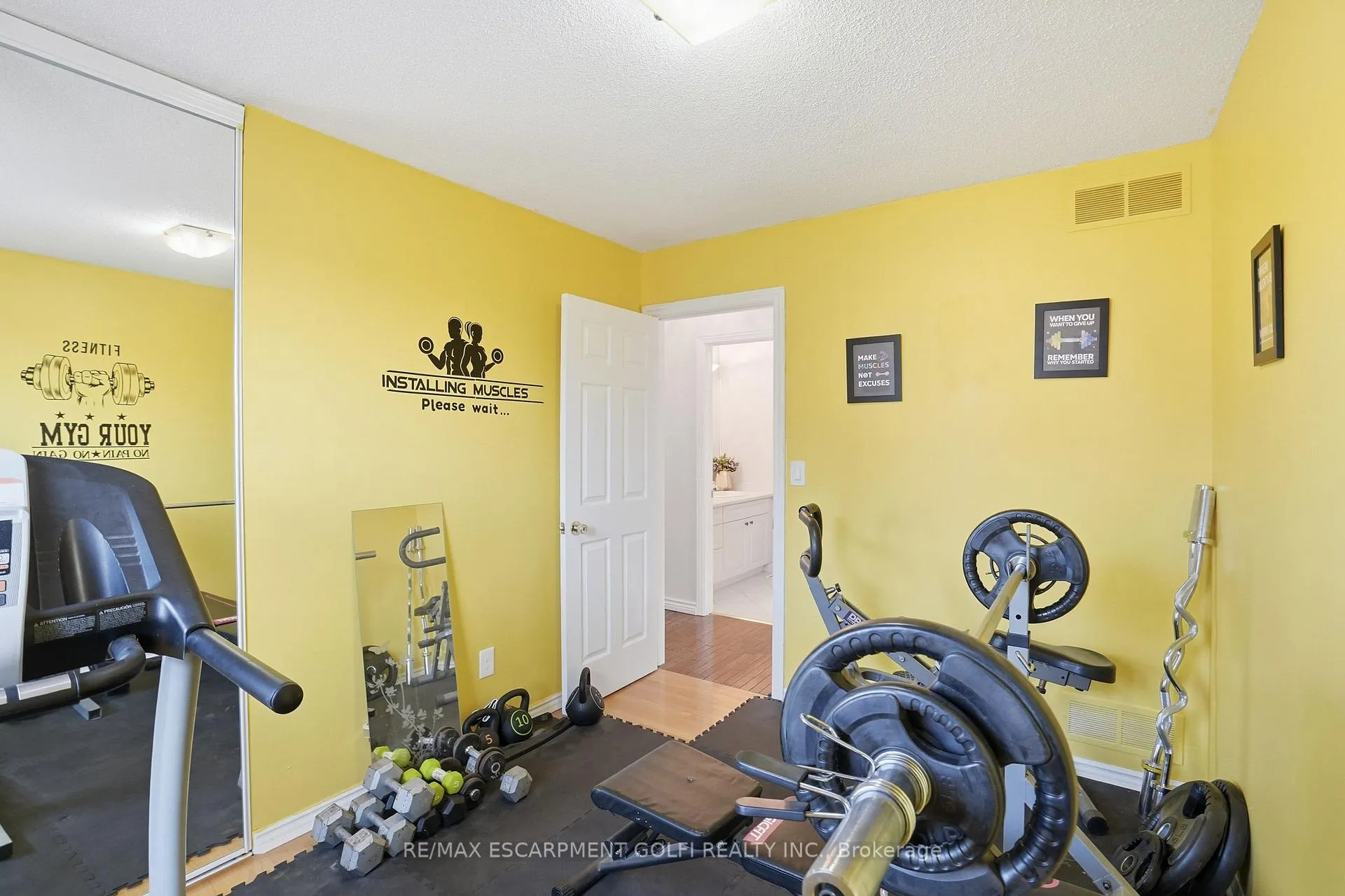 Photo 20 of 61 Seaton Place Drive, Hamilton, Stoney Creek — HOMEH