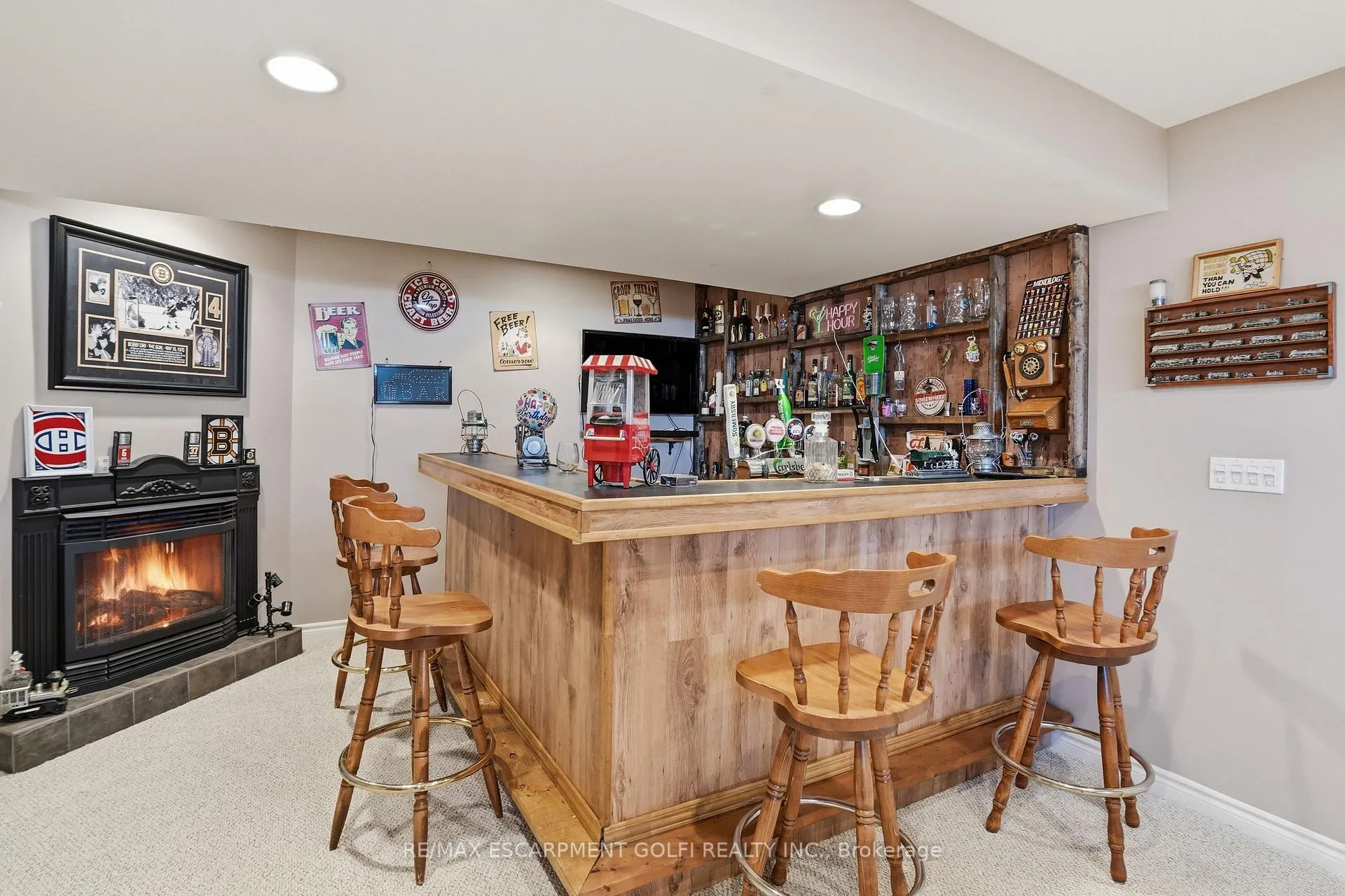 Photo 30 of 61 Seaton Place Drive, Hamilton, Stoney Creek — HOMEH