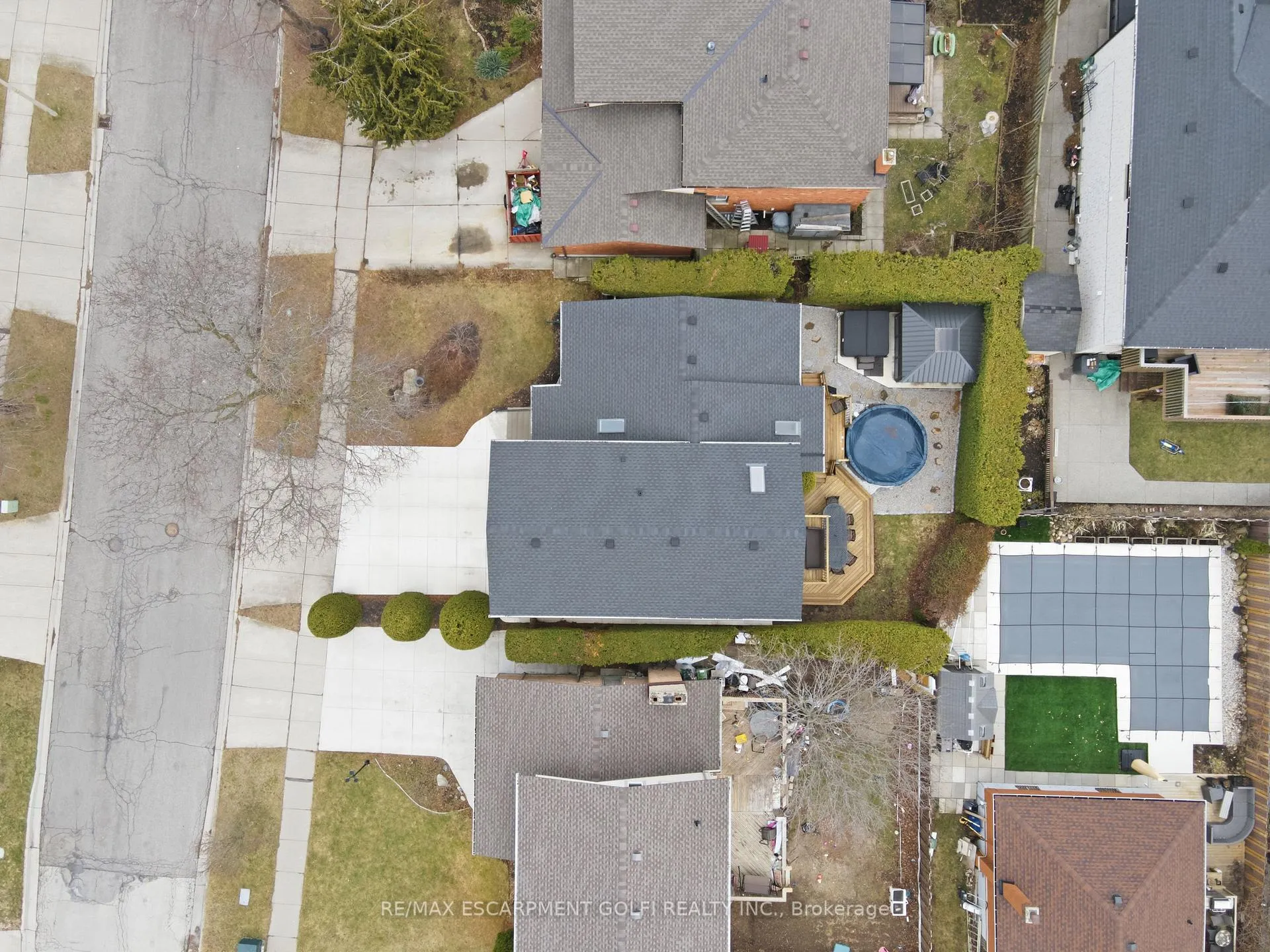 Photo 43 of 61 Seaton Place Drive, Hamilton, Stoney Creek — HOMEH
