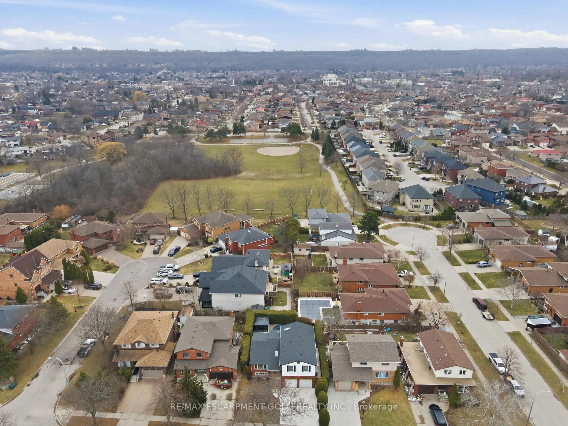 Photo 44 of 61 Seaton Place Drive, Hamilton, Stoney Creek — HOMEH