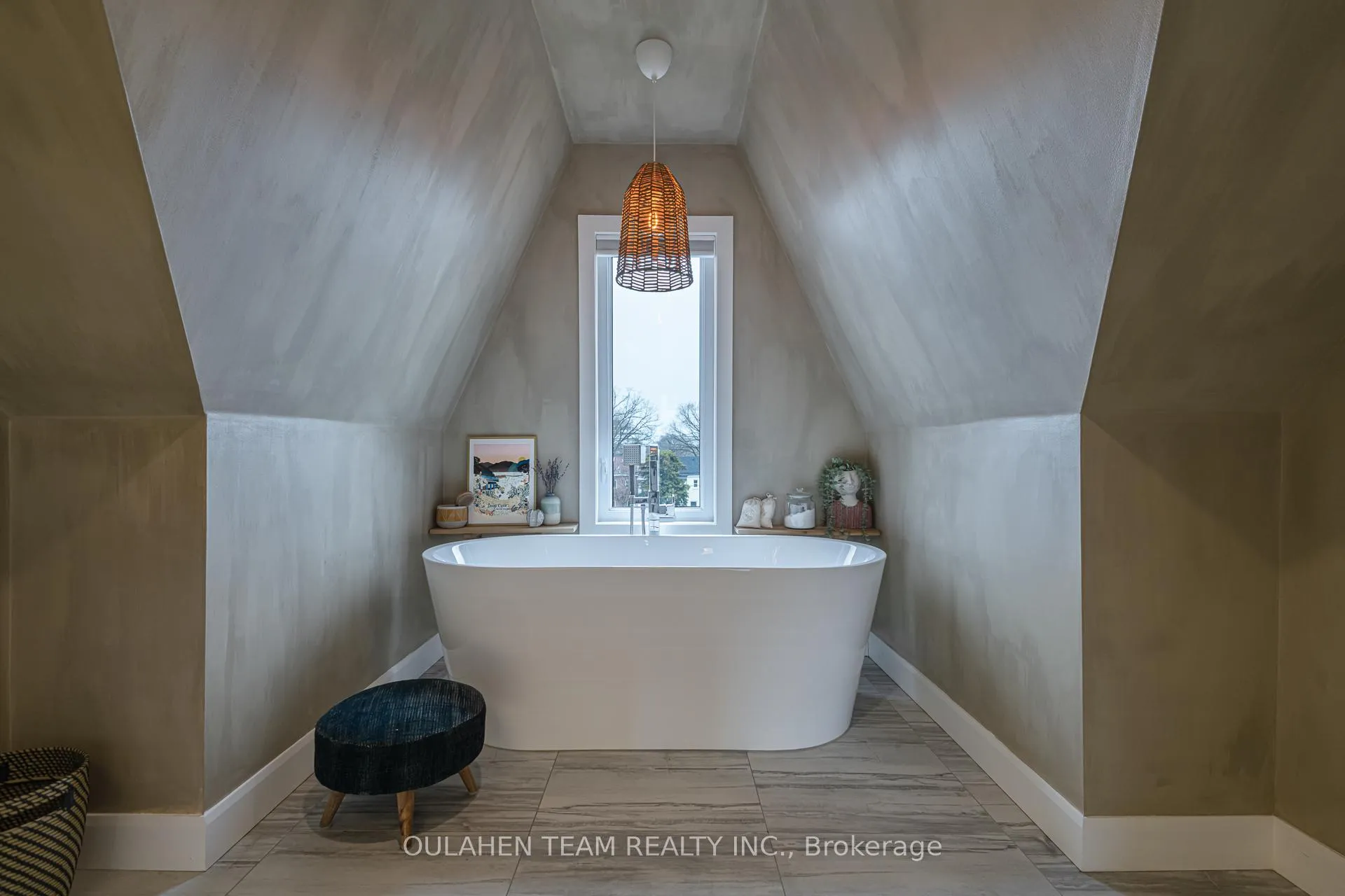 Photo 12 of 7 Glenn Morrow Mews, Toronto, East End-Danforth — HOMEH