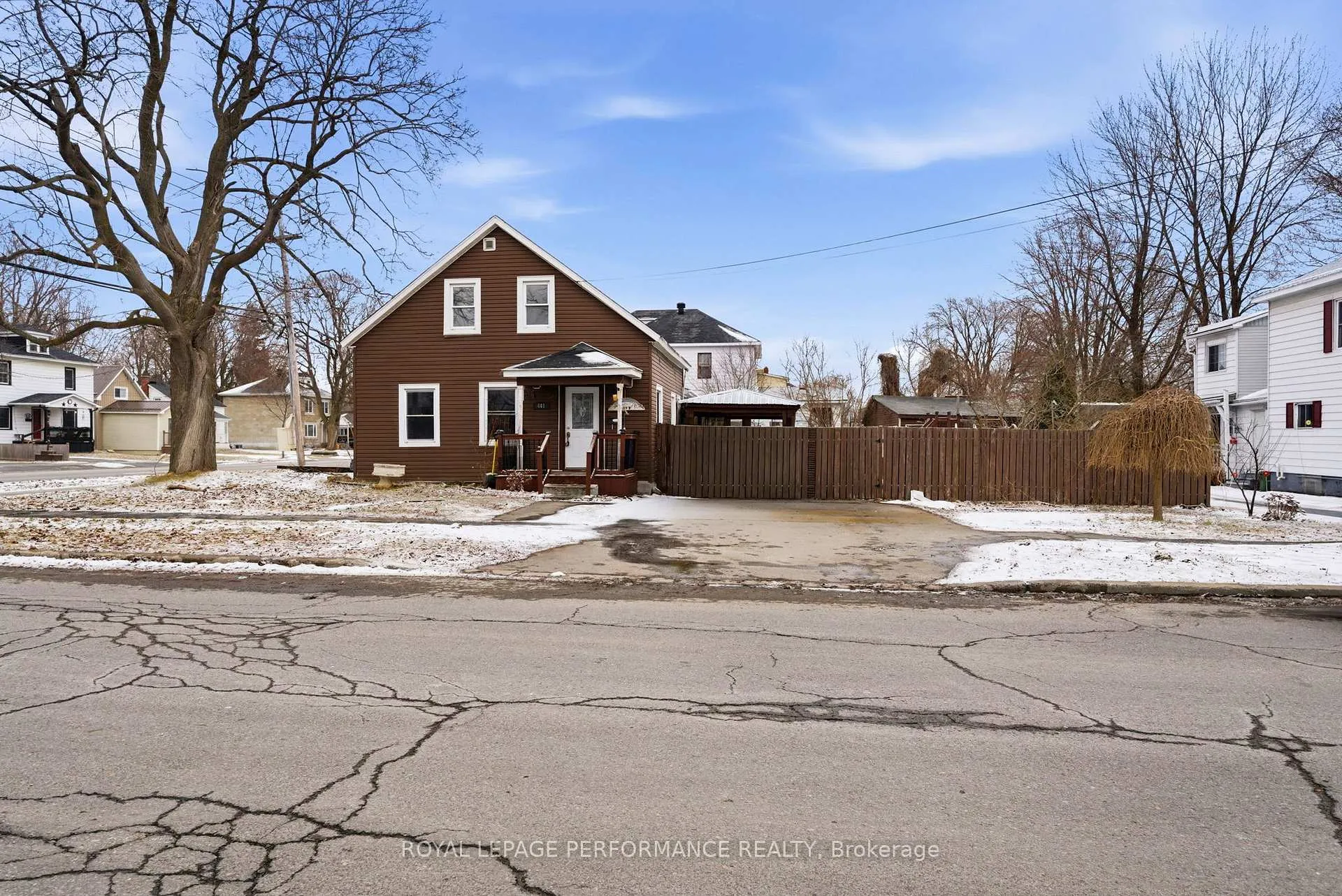 Photo 2 of 441 Adolphus Street, Cornwall — HOMEH