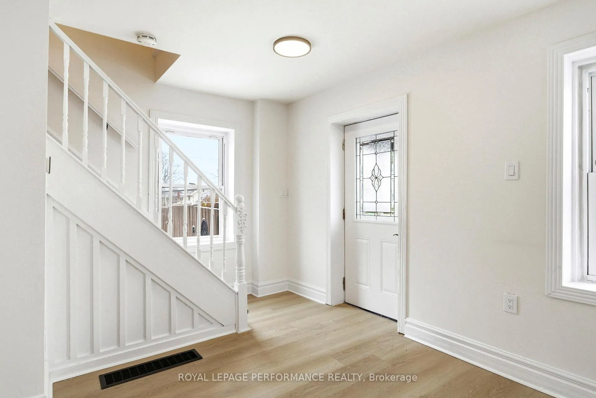 Photo 4 of 441 Adolphus Street, Cornwall — HOMEH