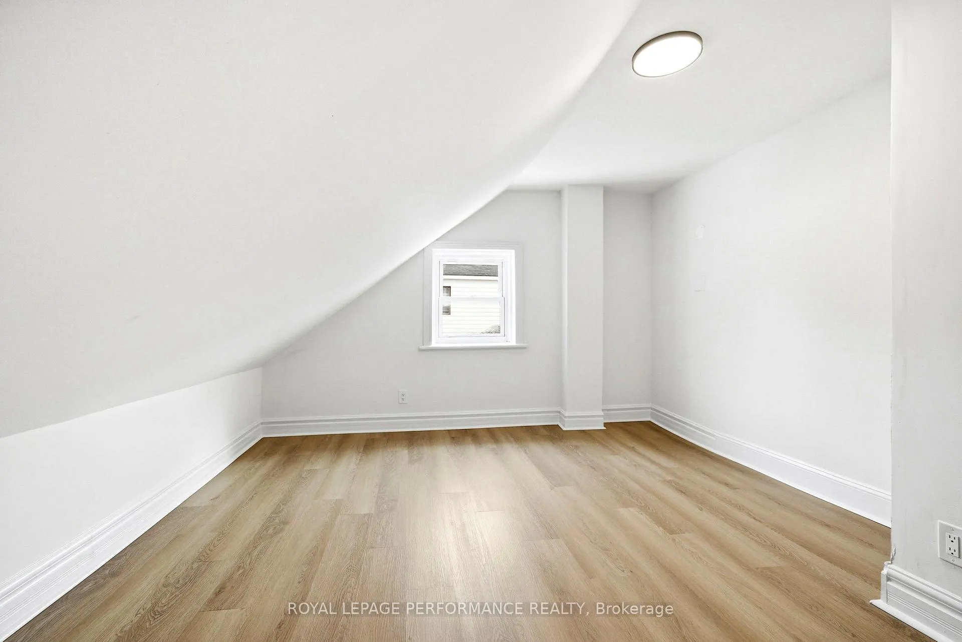 Photo 32 of 441 Adolphus Street, Cornwall — HOMEH