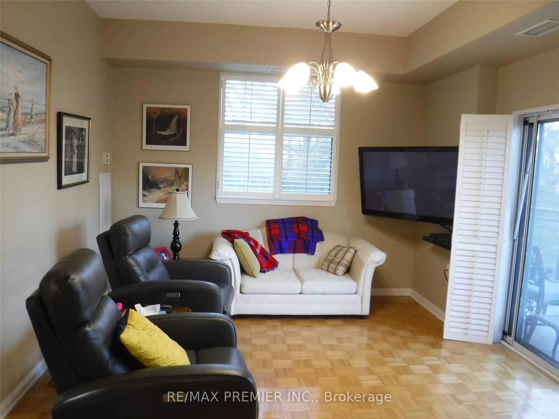 Photo 7 of Unit 102, 2506 Rutherford Road, Vaughan, Maple — HOMEH