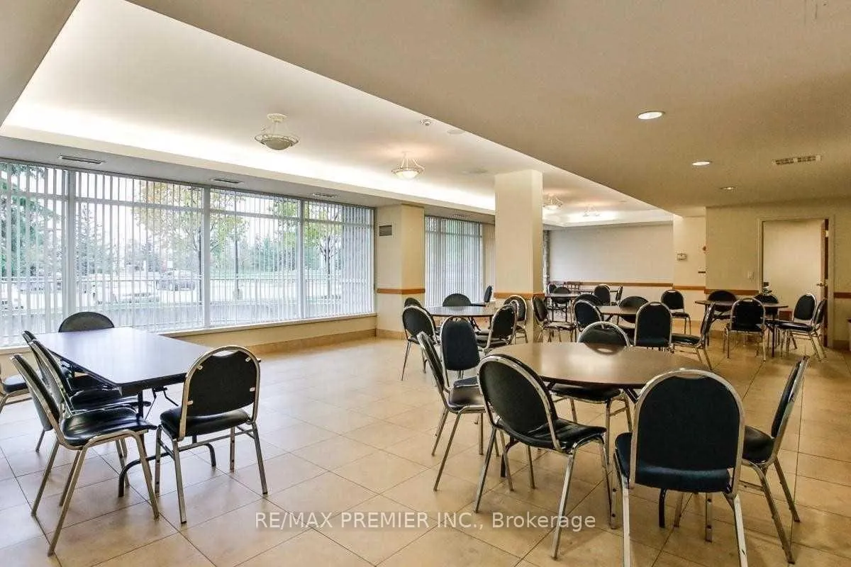 Photo 14 of Unit 102, 2506 Rutherford Road, Vaughan, Maple — HOMEH
