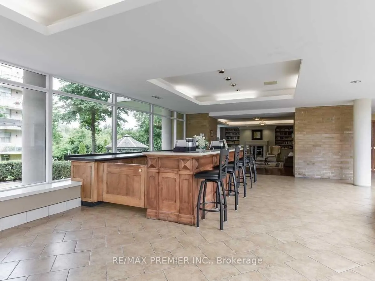Photo 15 of Unit 102, 2506 Rutherford Road, Vaughan, Maple — HOMEH