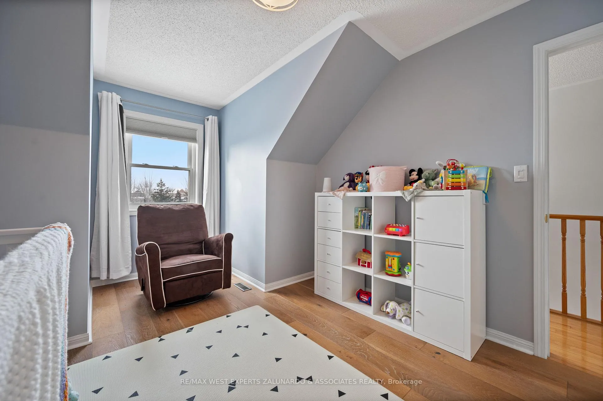 Photo 29 of 463 Trudeau Drive, Milton, Clarke — HOMEH