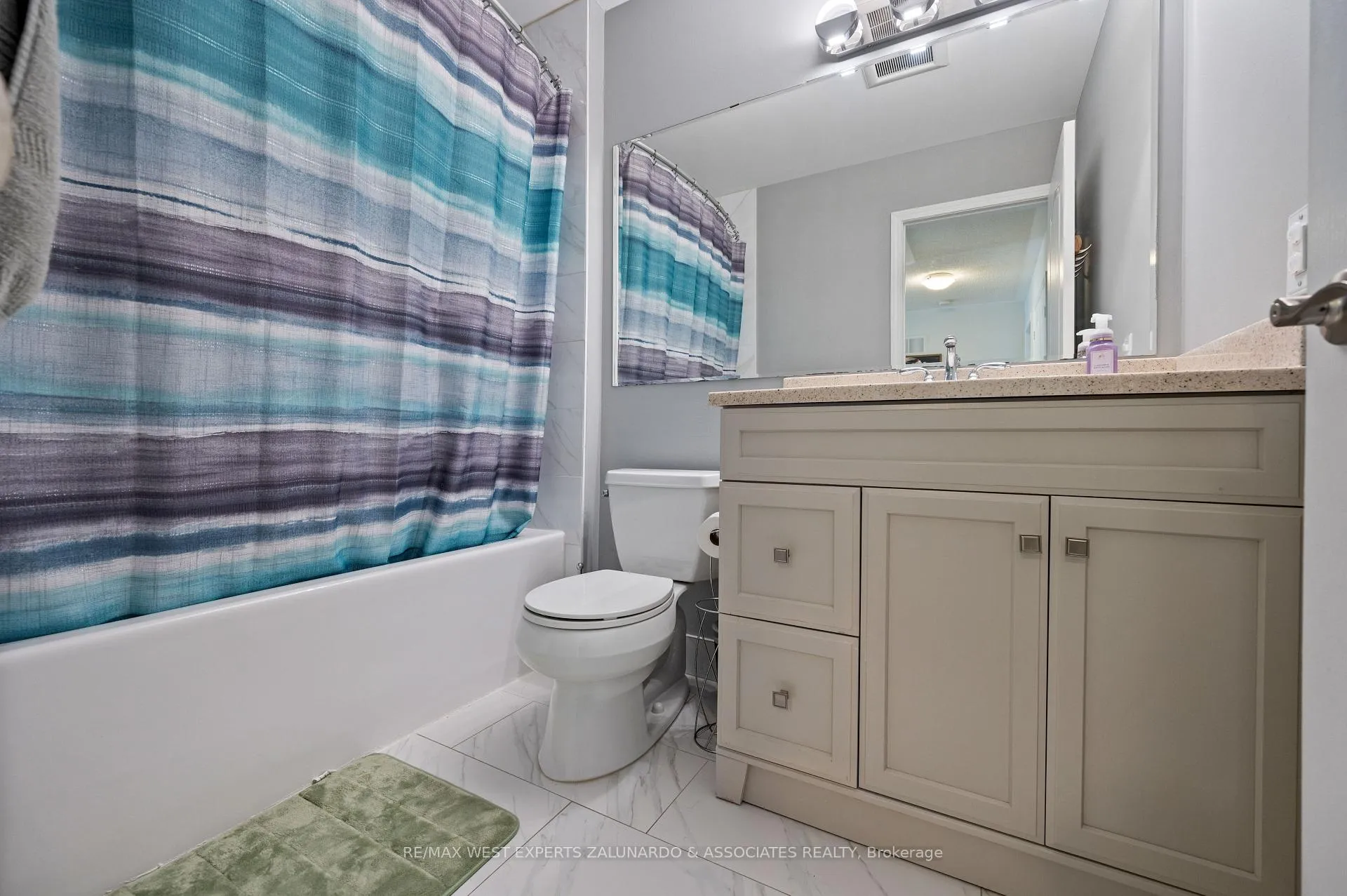 Photo 34 of 463 Trudeau Drive, Milton, Clarke — HOMEH