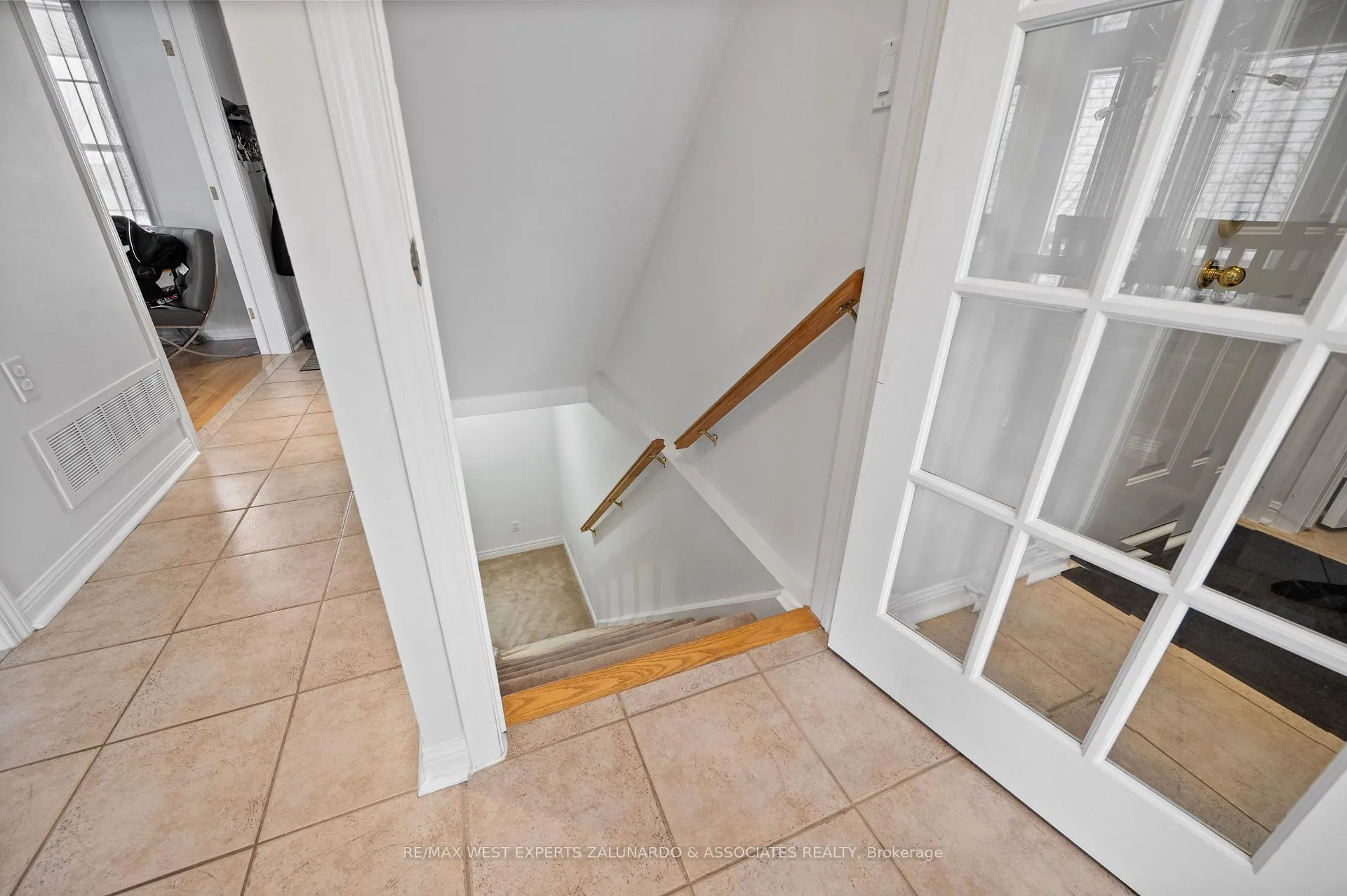 Photo 35 of 463 Trudeau Drive, Milton, Clarke — HOMEH
