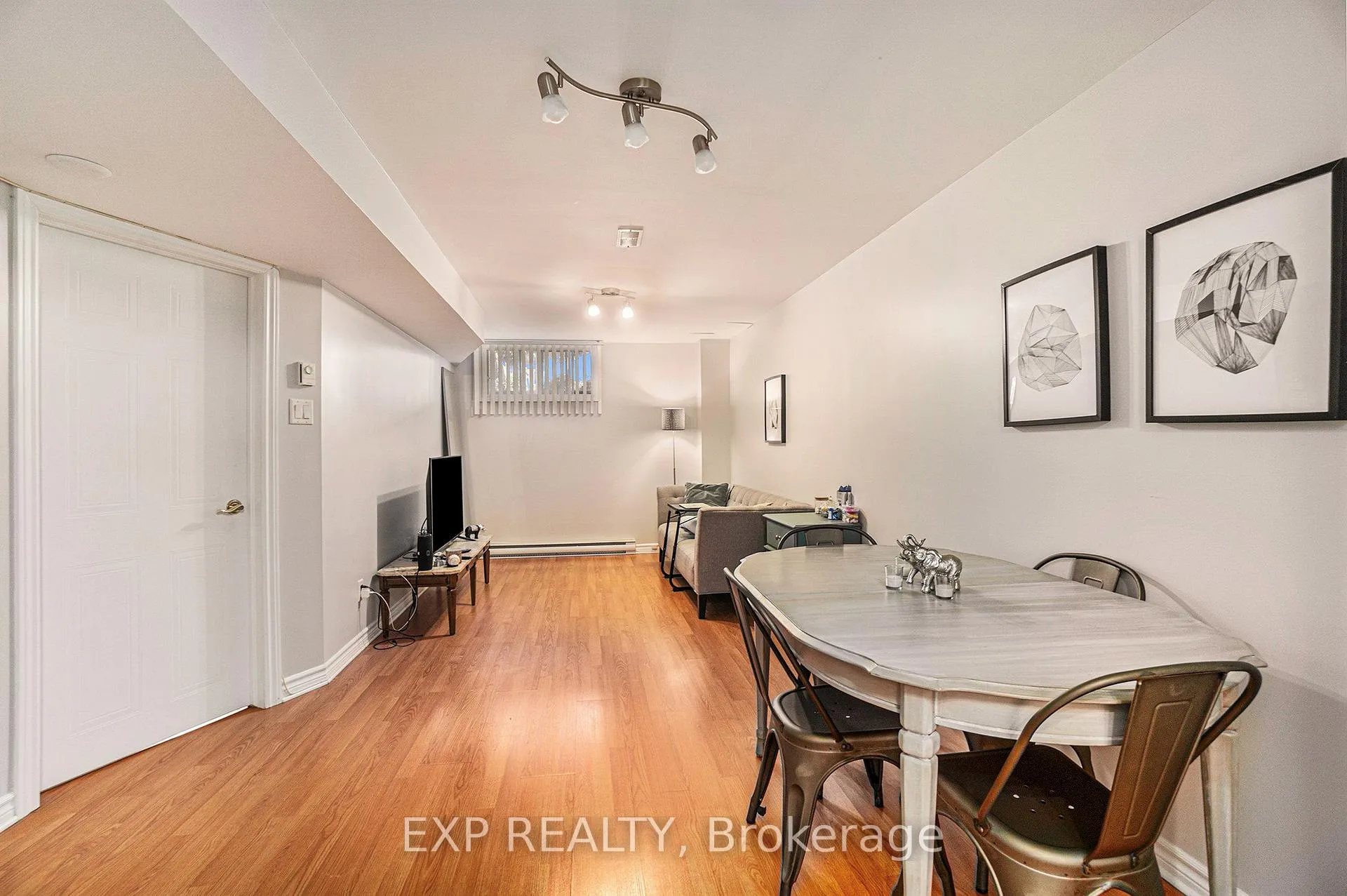 Photo 5 of Unit B, 640 Morin Street, Ottawa, Castle Heights — HOMEH