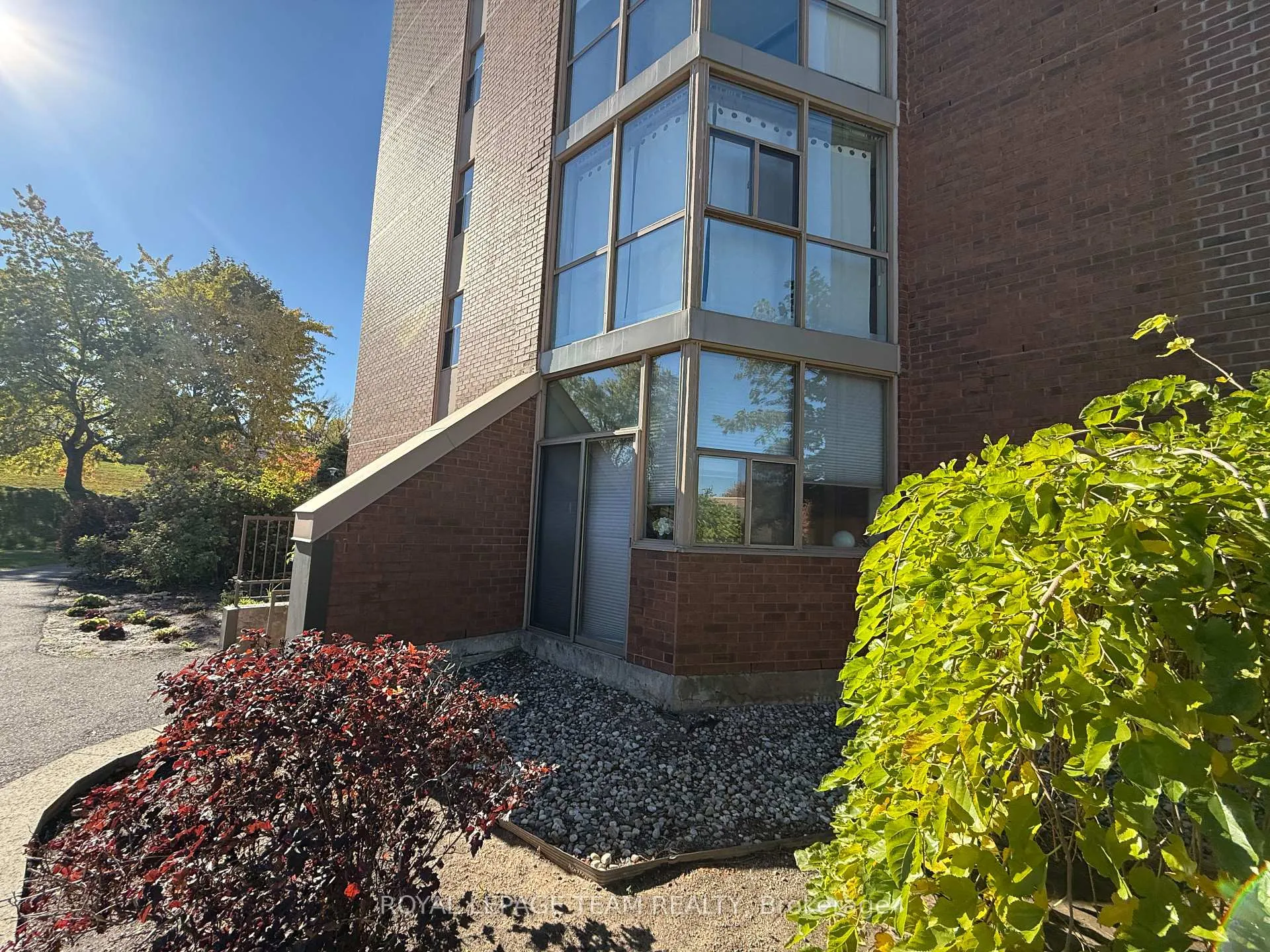 Photo 16 of Unit 102, 2760 Carousel Crescent, Ottawa, Emerald Woods/Sawmill Creek — HOMEH