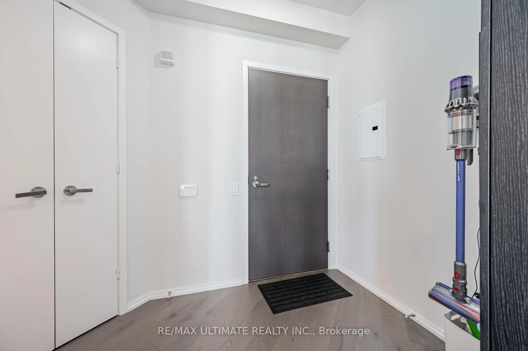 Photo 21 of Unit 4306, 45 Charles Street E, Toronto, Church-Yonge Corridor — HOMEH