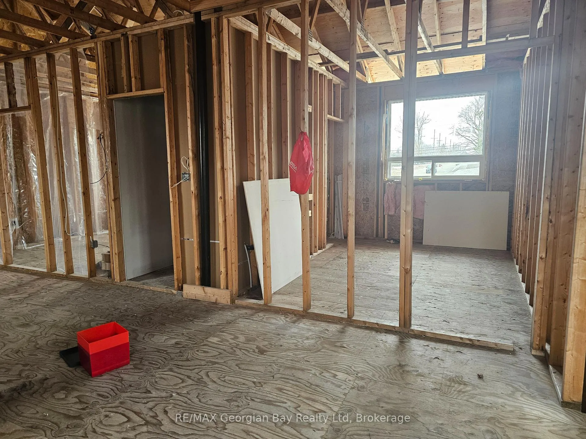 Photo 8 of 540 Johnson Street, Midland — HOMEH