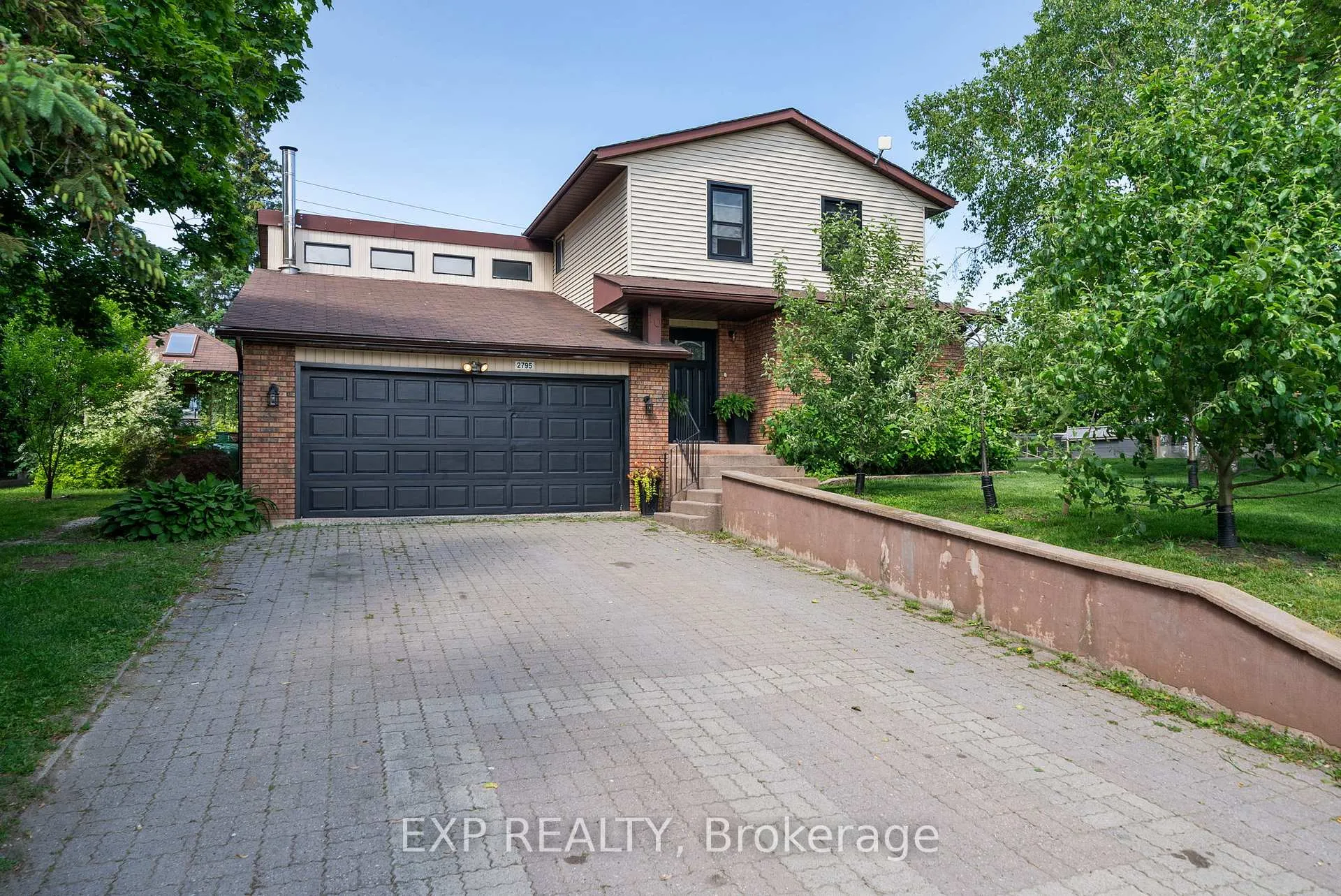 Front of 2795 Dalewood Court