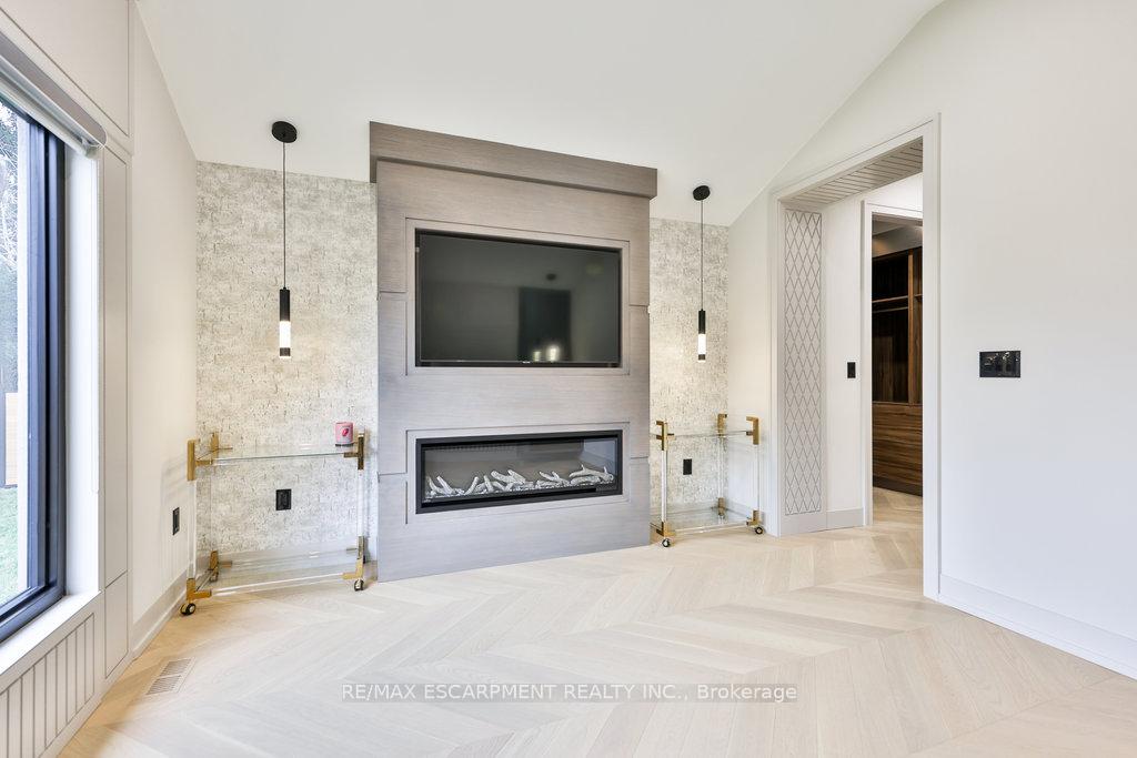 Photo 19 of 55 West 22nd Street, Hamilton, Westcliffe — HOMEH