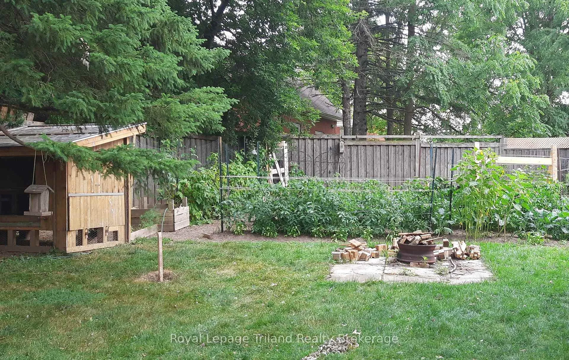 Photo 30 of 20 Centennial Crescent, Wilmot — HOMEH