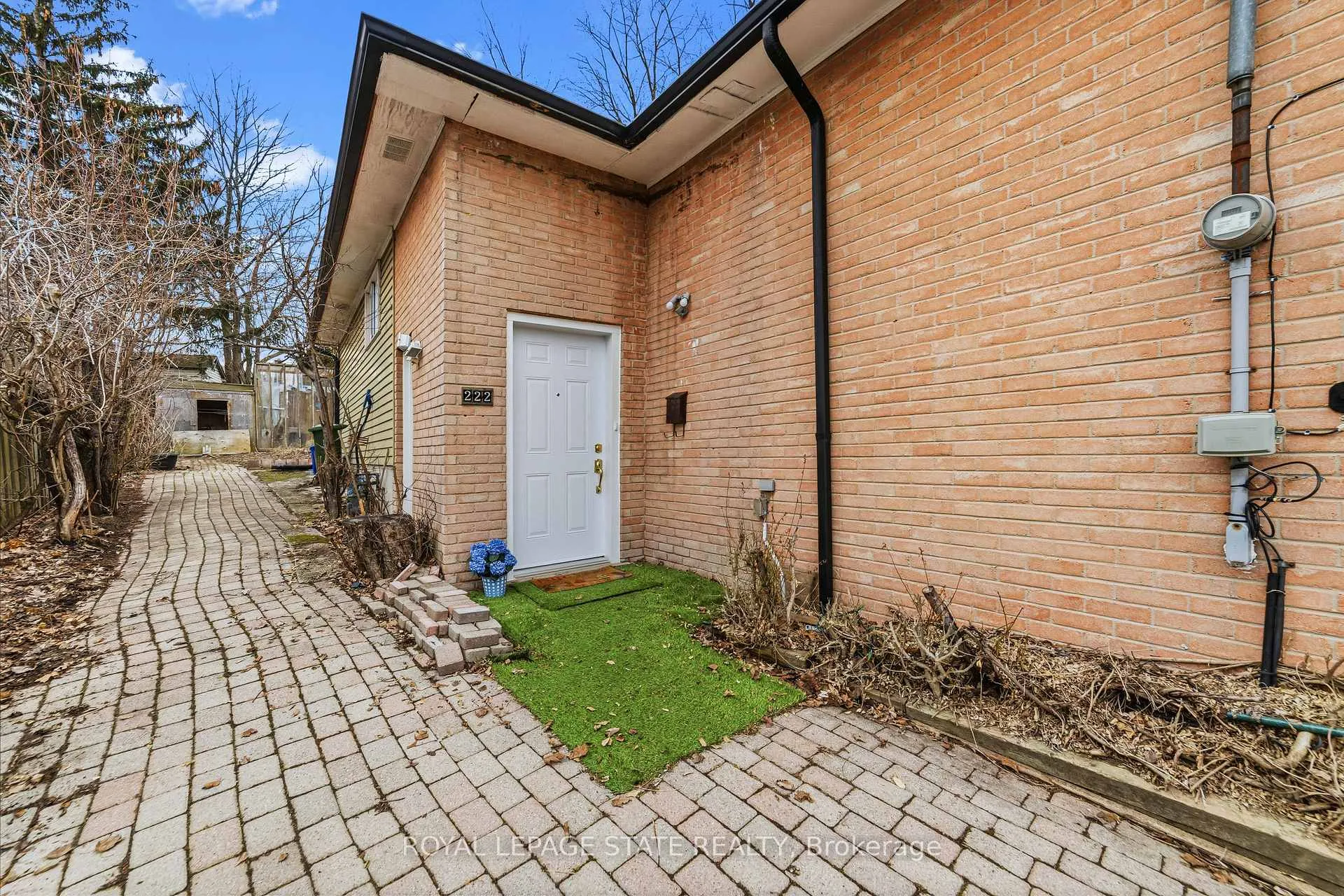 Photo 4 of 222 Greencedar Drive, Hamilton, Gurnett — HOMEH