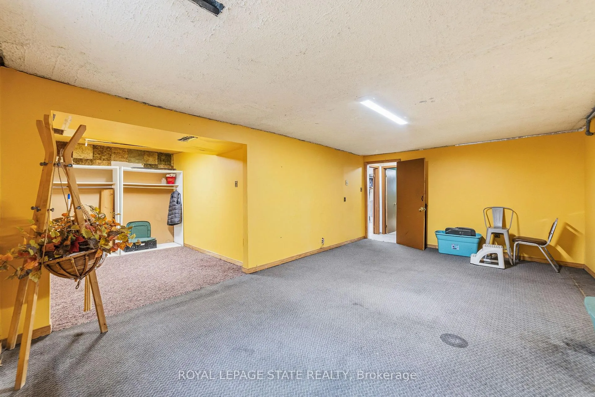 Photo 23 of 222 Greencedar Drive, Hamilton, Gurnett — HOMEH