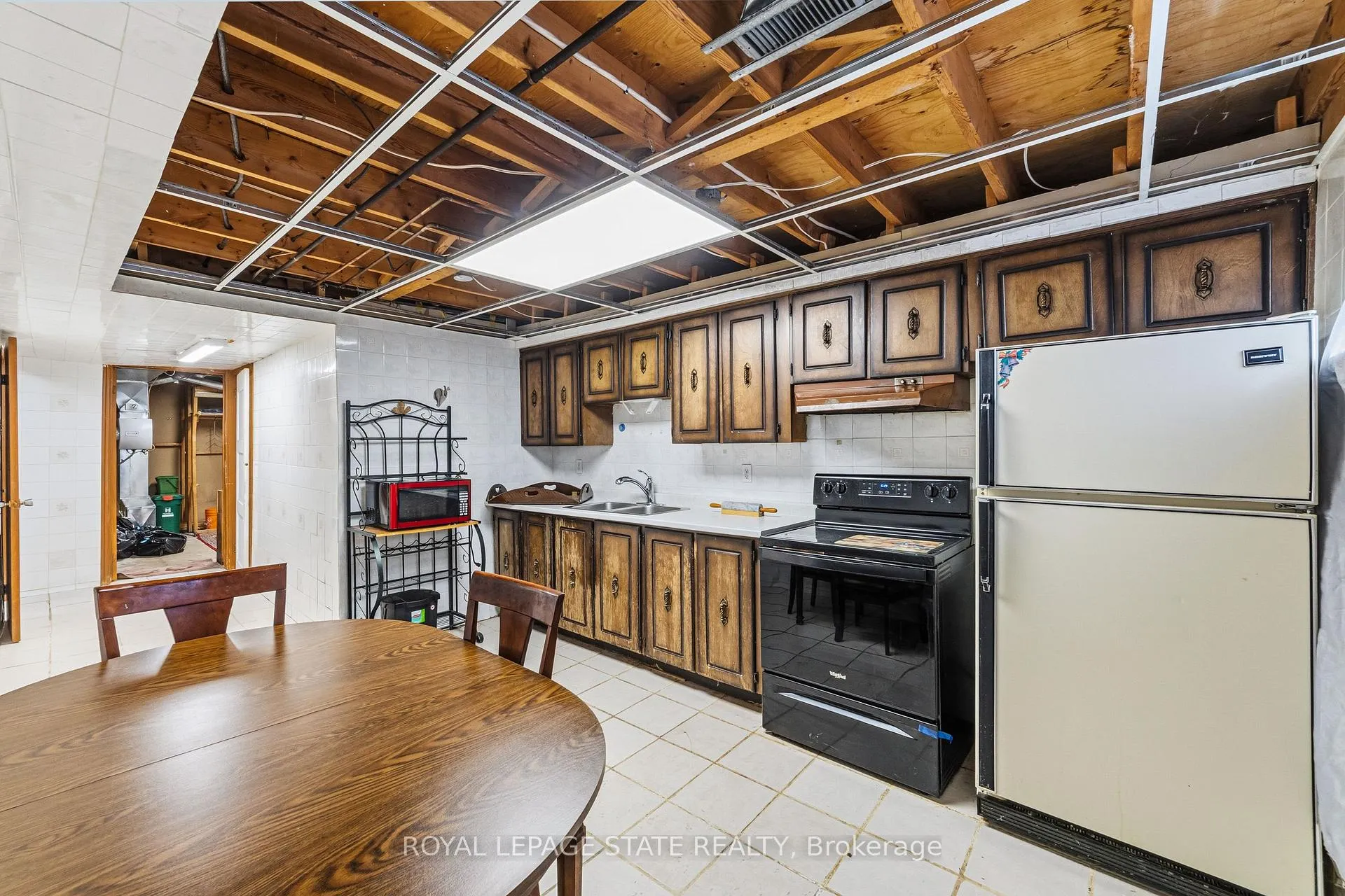 Photo 27 of 222 Greencedar Drive, Hamilton, Gurnett — HOMEH
