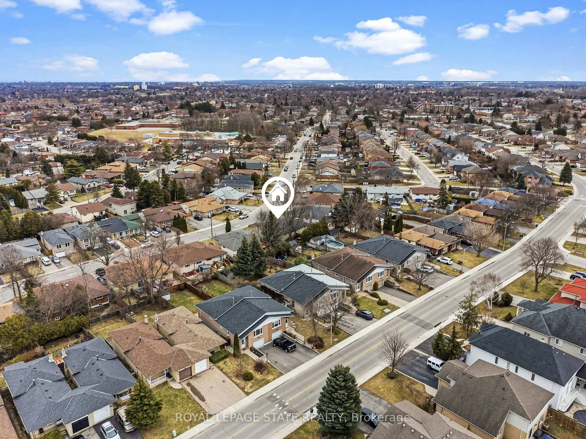 Photo 39 of 222 Greencedar Drive, Hamilton, Gurnett — HOMEH