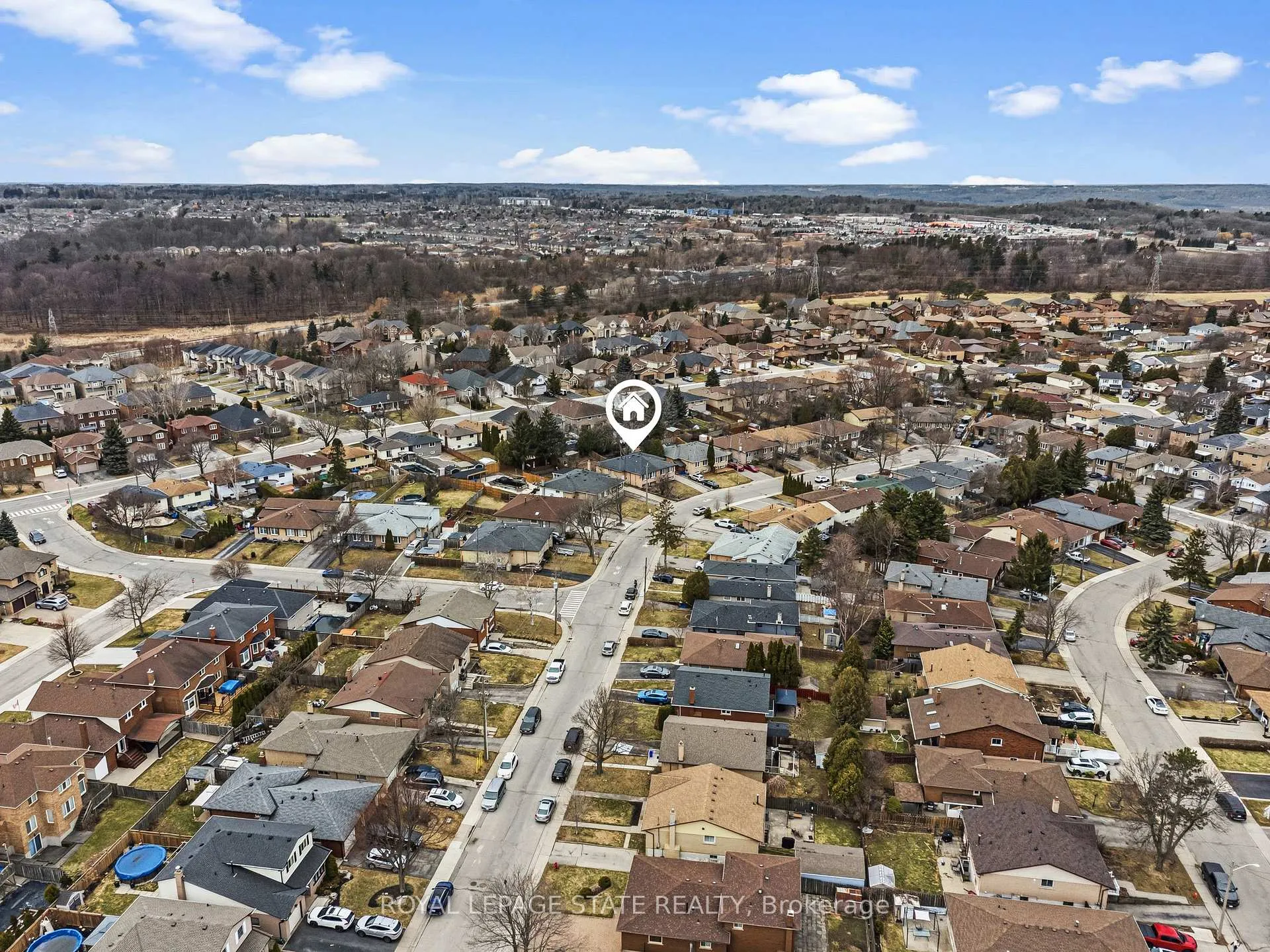 Photo 41 of 222 Greencedar Drive, Hamilton, Gurnett — HOMEH