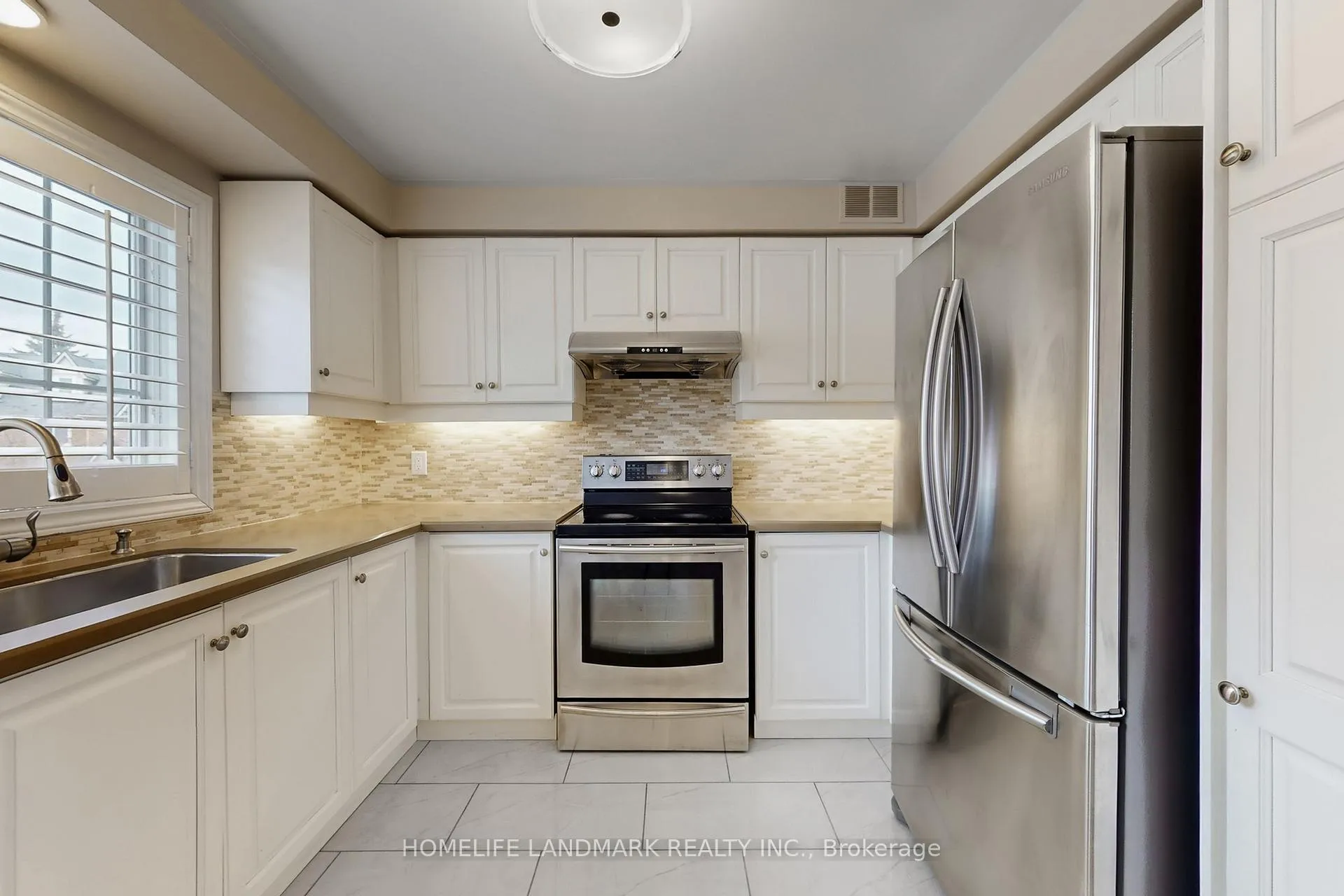 Photo 7 of 33 Marmill Way, Markham, Old Markham Village — HOMEH