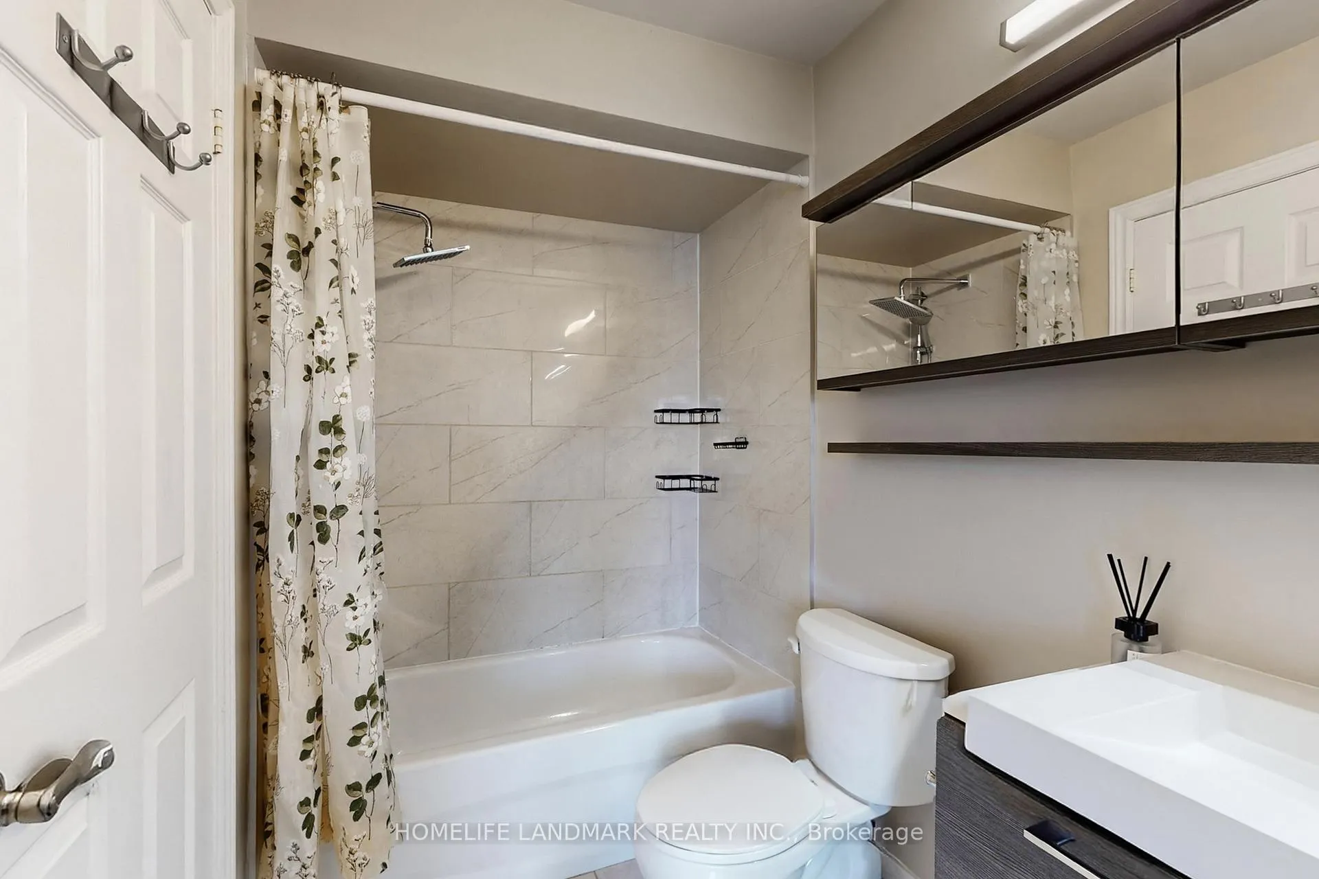Photo 22 of 33 Marmill Way, Markham, Old Markham Village — HOMEH