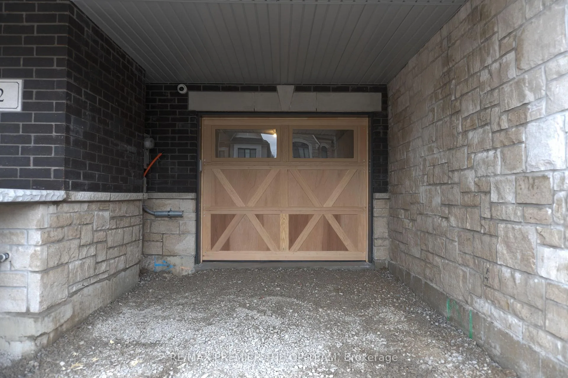 Photo 3 of 12 Pierre Berton Boulevard, Vaughan, Kleinburg — HOMEH