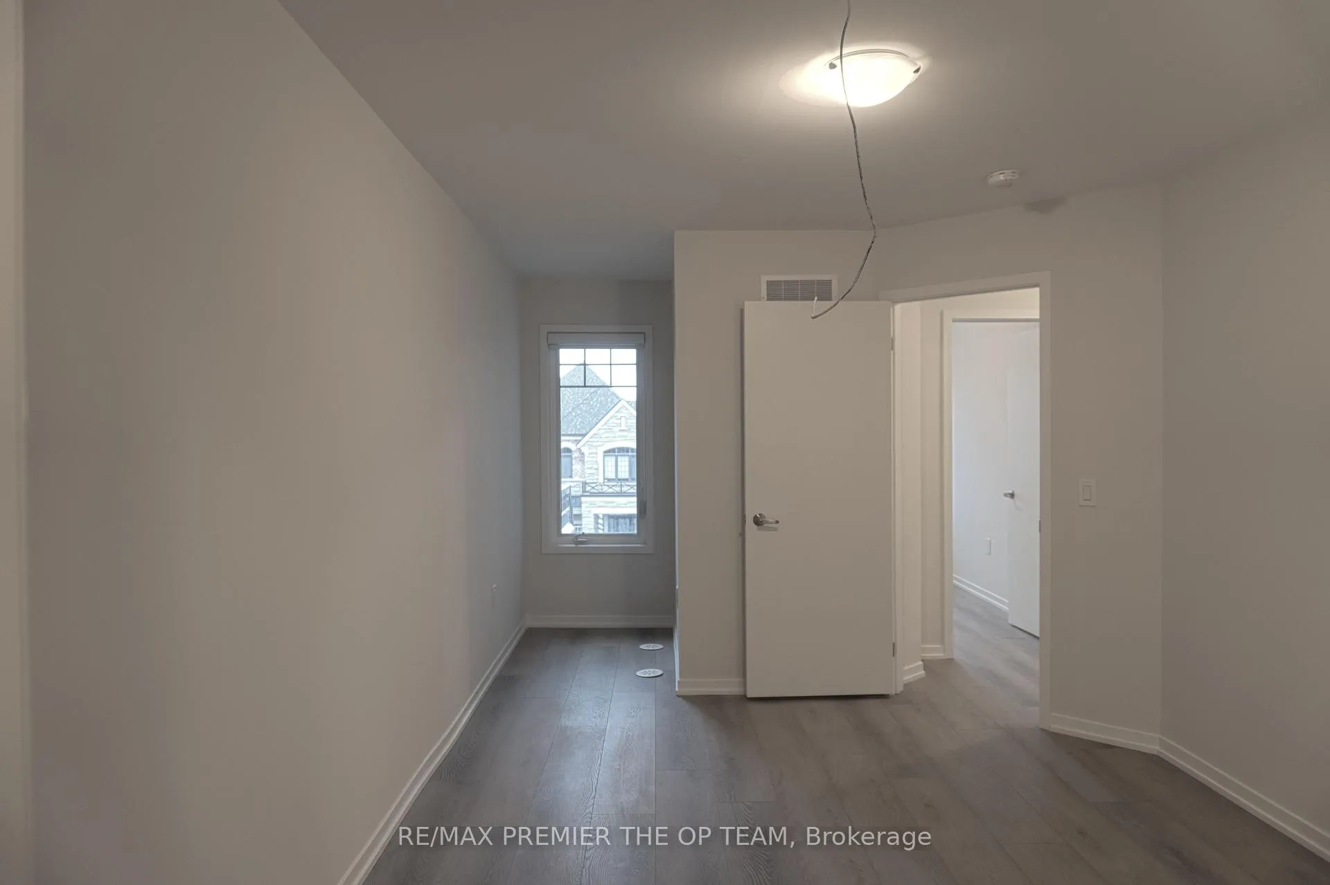 Photo 25 of 12 Pierre Berton Boulevard, Vaughan, Kleinburg — HOMEH