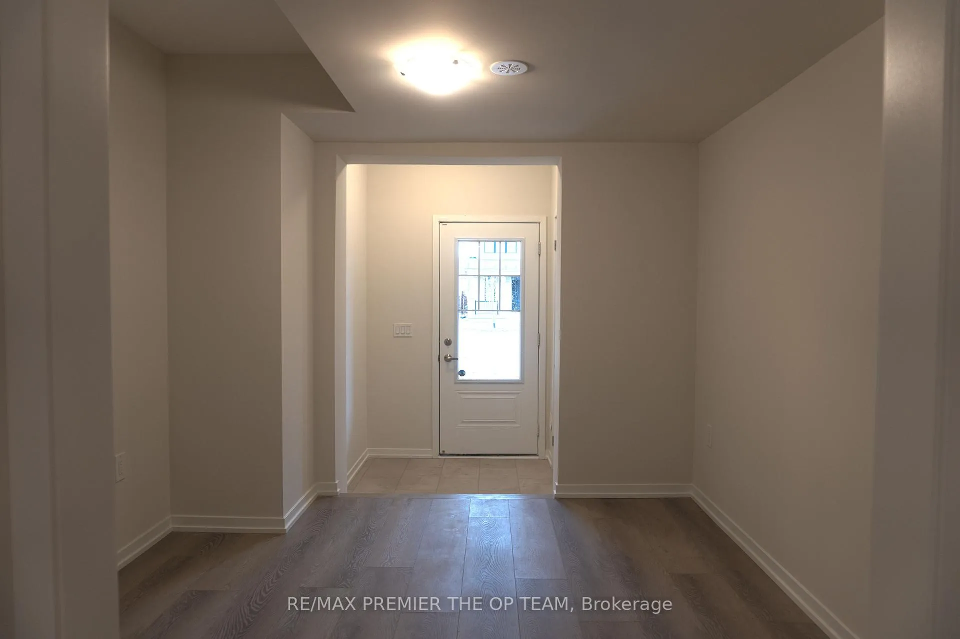 Photo 31 of 12 Pierre Berton Boulevard, Vaughan, Kleinburg — HOMEH