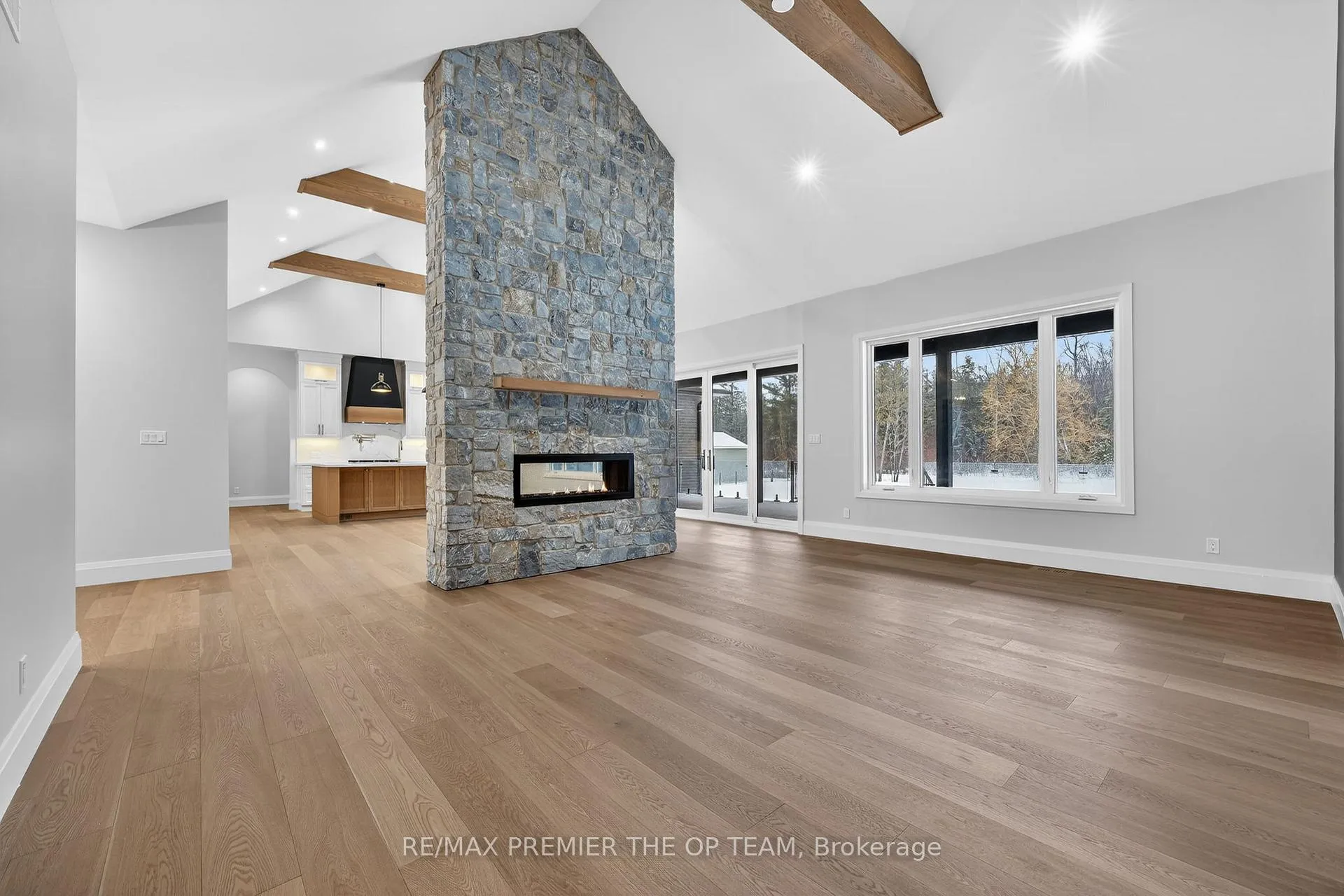 Photo 23 of 60 Marni Lane, Springwater, Rural Springwater — HOMEH