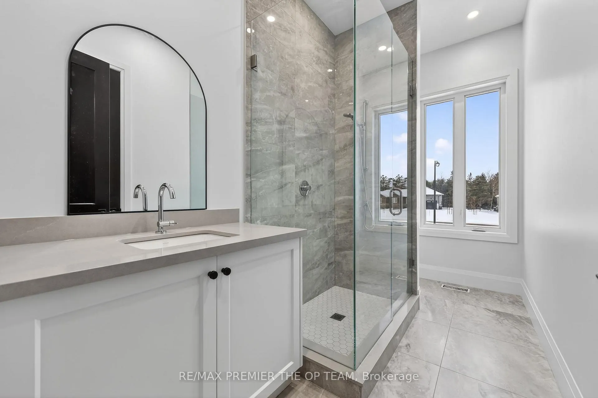Photo 36 of 60 Marni Lane, Springwater, Rural Springwater — HOMEH