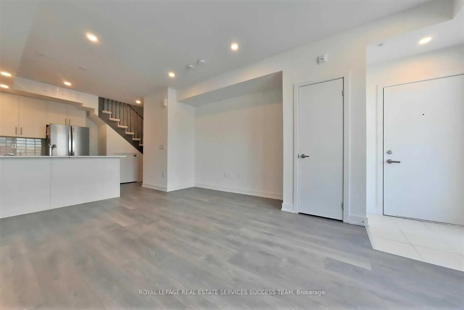 Photo 7 of Unit 24, 3473 Widdicombe Way, Mississauga, Erin Mills — HOMEH