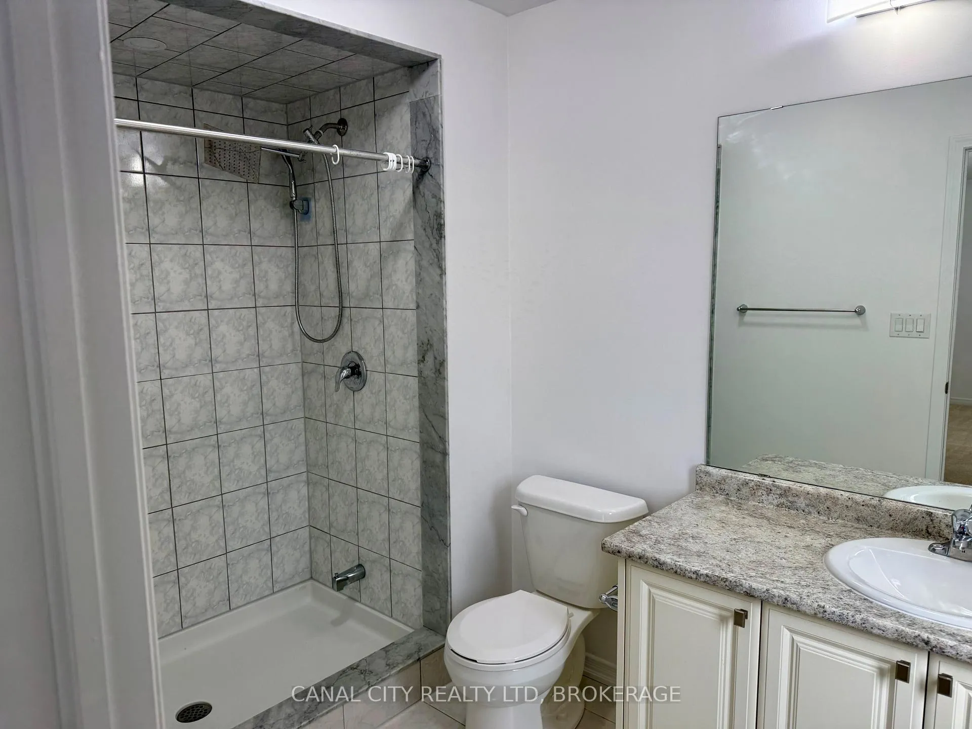 Photo 17 of 51 Esther Crescent, Thorold, Hurricane/Merrittville — HOMEH