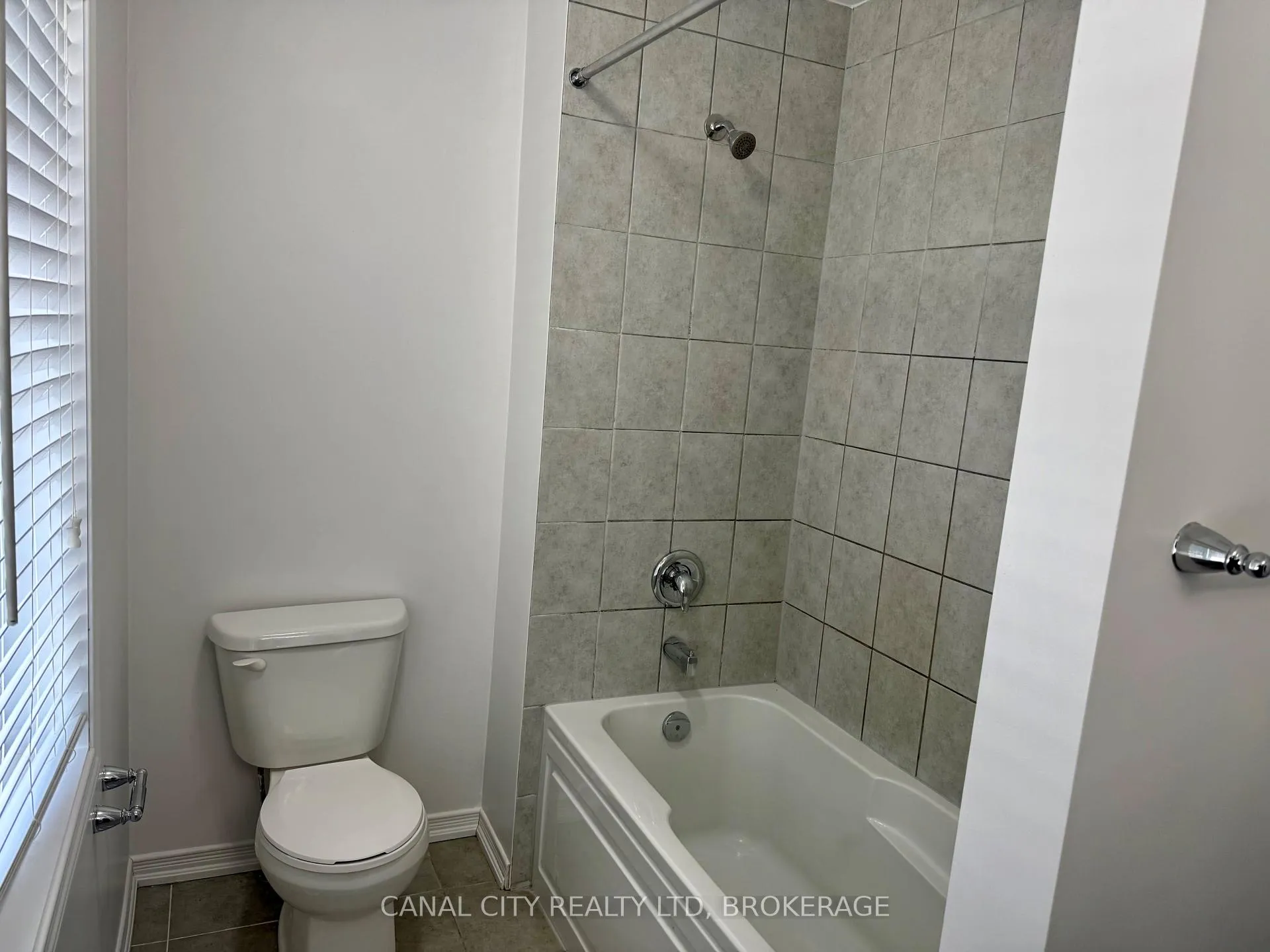 Photo 21 of 51 Esther Crescent, Thorold, Hurricane/Merrittville — HOMEH