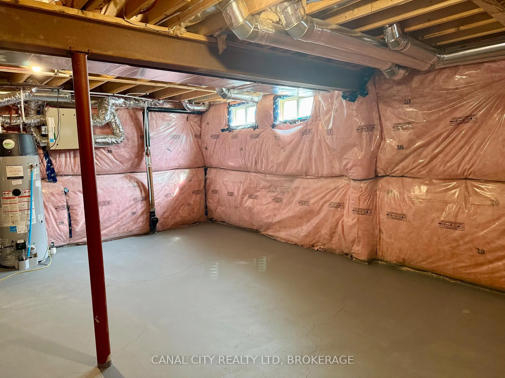 Photo 23 of 51 Esther Crescent, Thorold, Hurricane/Merrittville — HOMEH