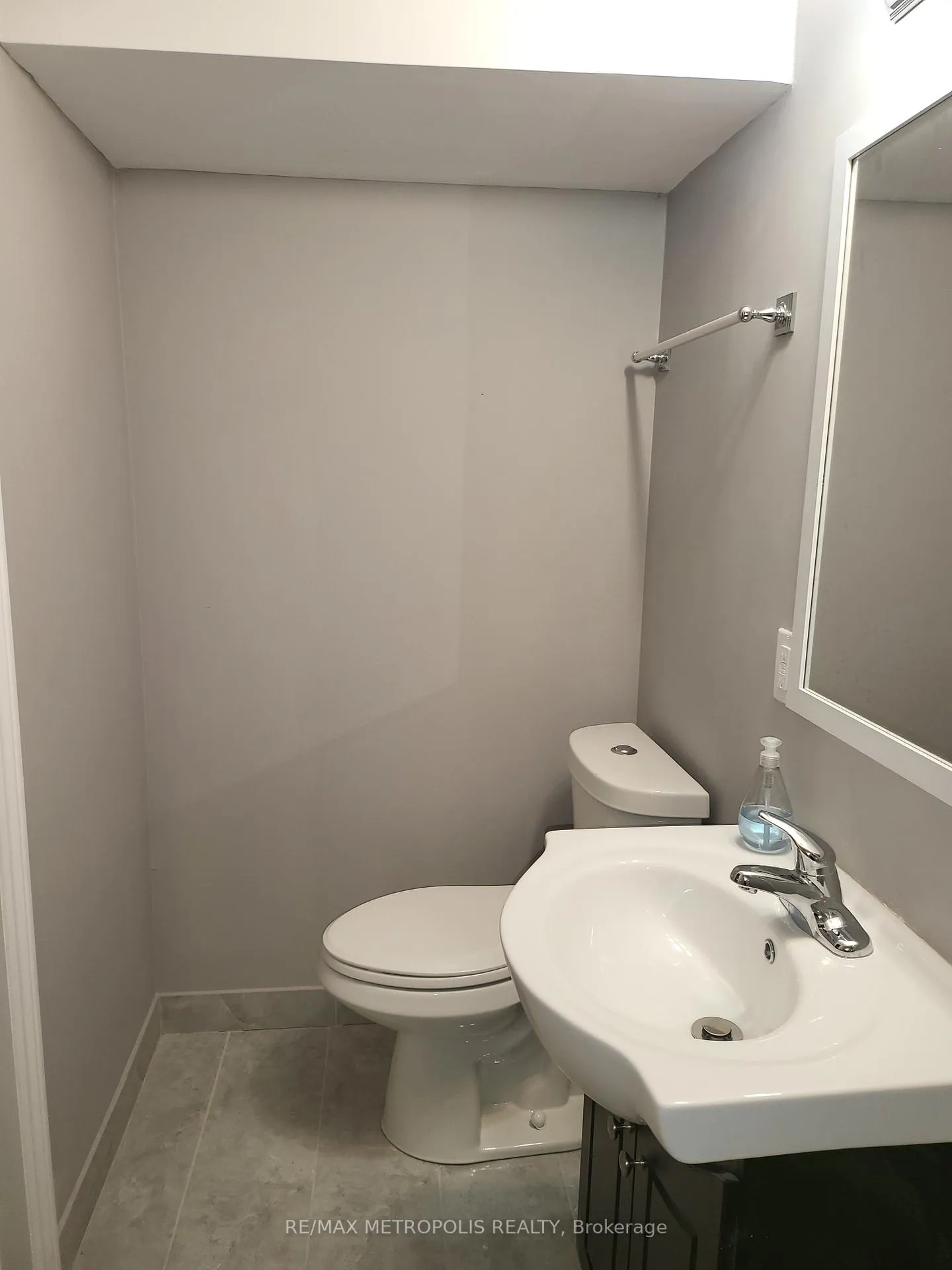 Photo 5 of Unit Basement, 3682 Indigo Crescent, Mississauga, Lisgar — HOMEH