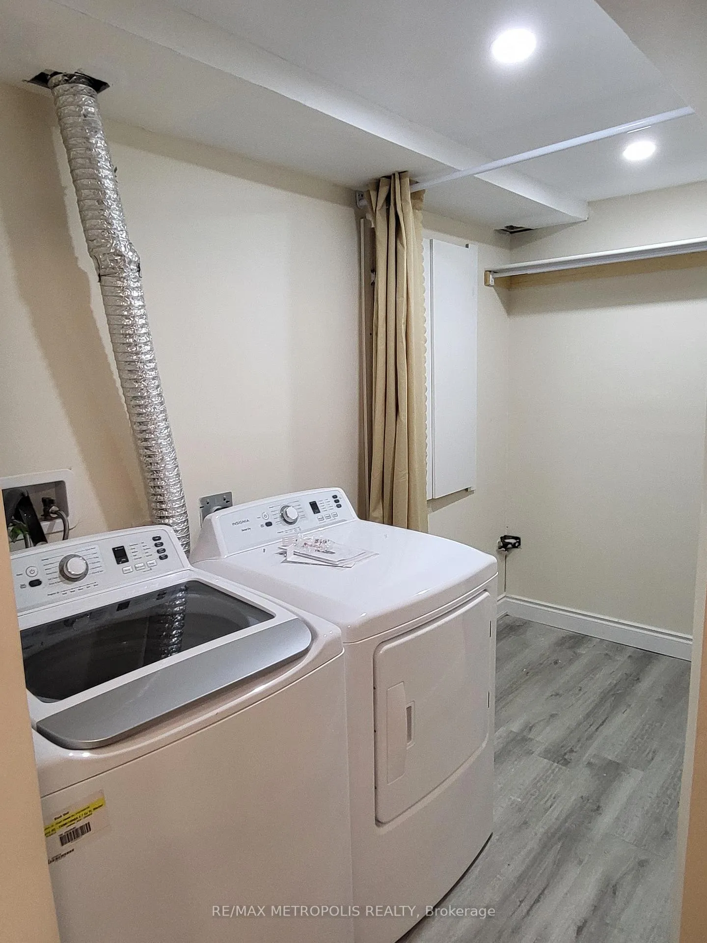 Photo 6 of Unit Basement, 3682 Indigo Crescent, Mississauga, Lisgar — HOMEH
