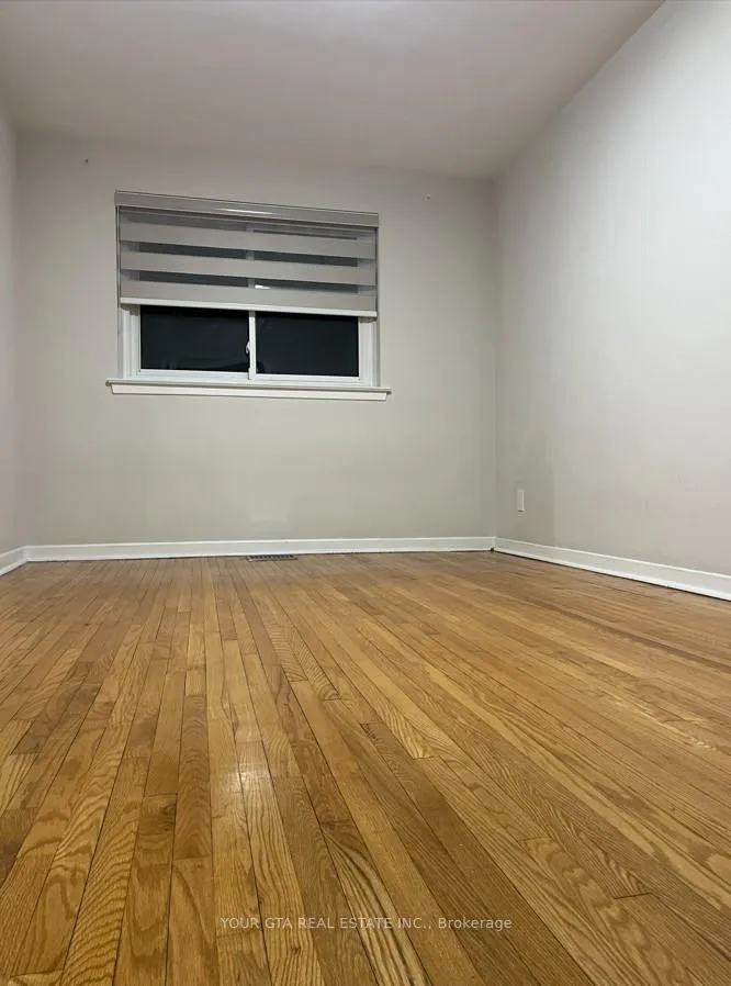 Photo 15 of Unit Upper, 1867 Sandgate Crescent, Mississauga, Clarkson — HOMEH