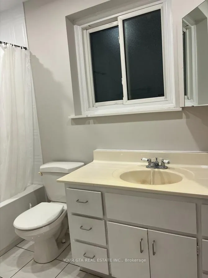 Photo 22 of Unit Upper, 1867 Sandgate Crescent, Mississauga, Clarkson — HOMEH