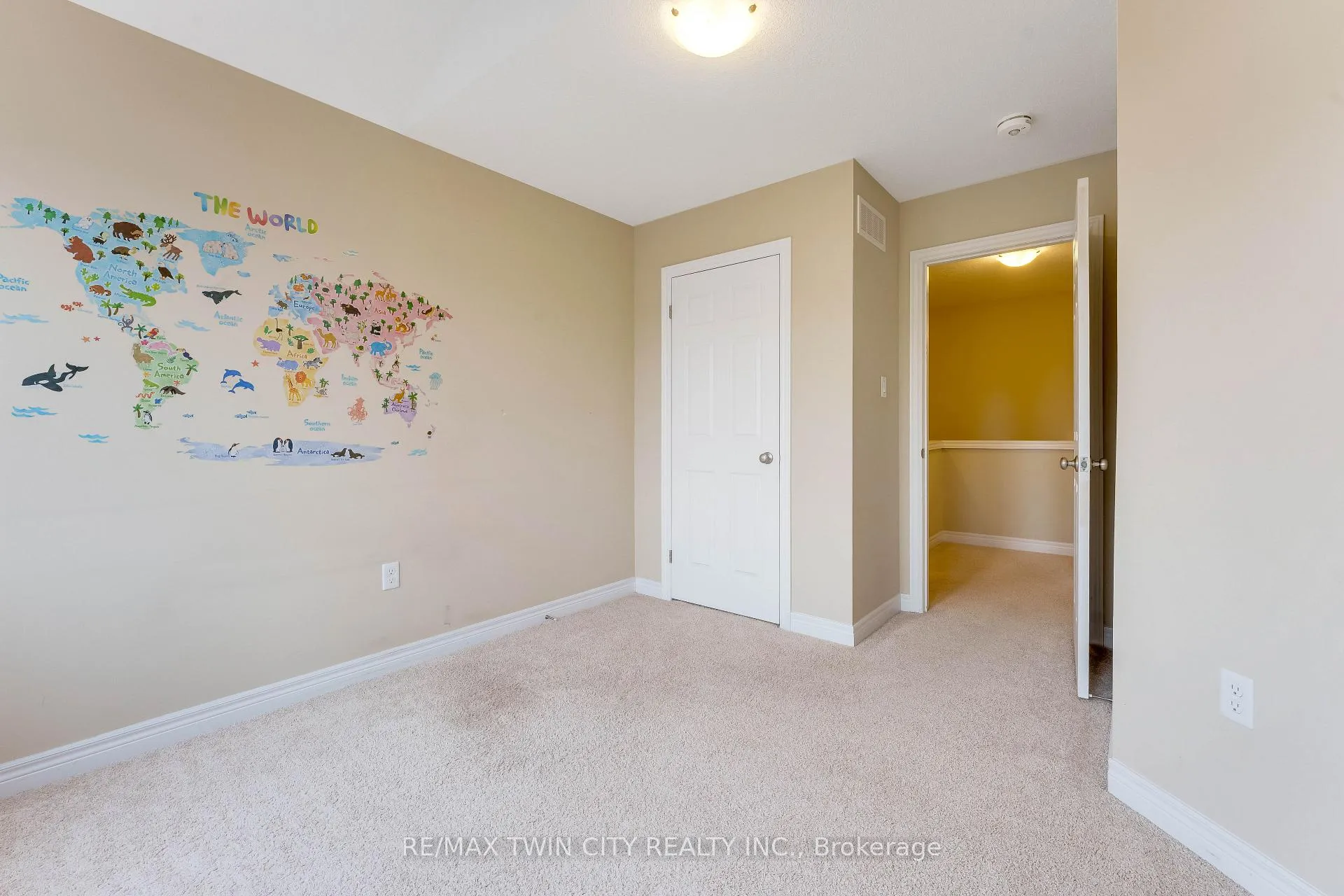 Photo 24 of 17 Valleybrook Drive, Kitchener — HOMEH