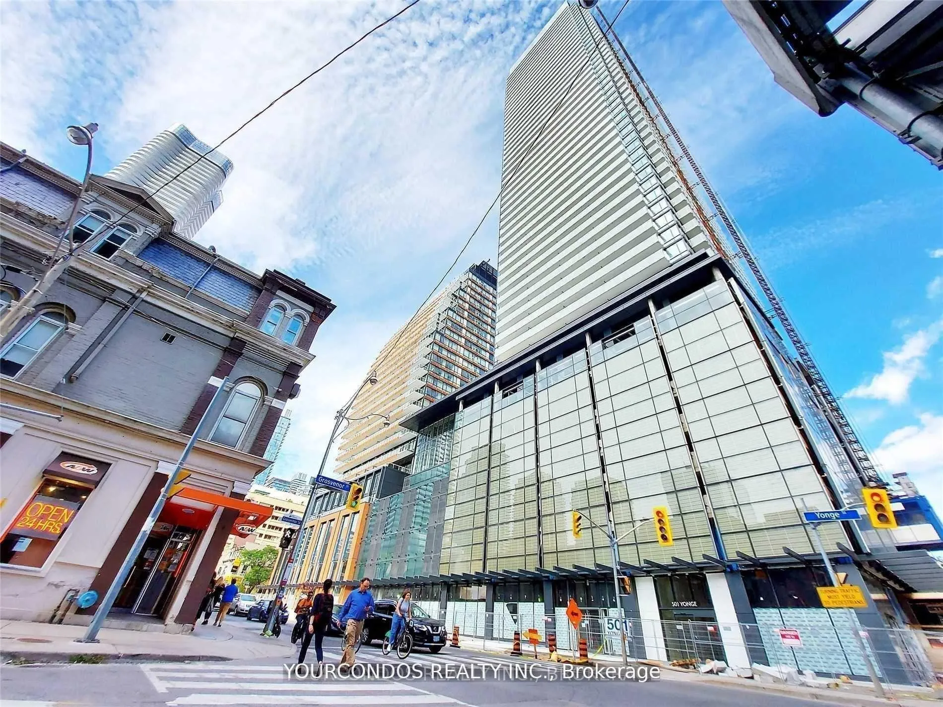 Front of Unit 4403, 501 Yonge Street