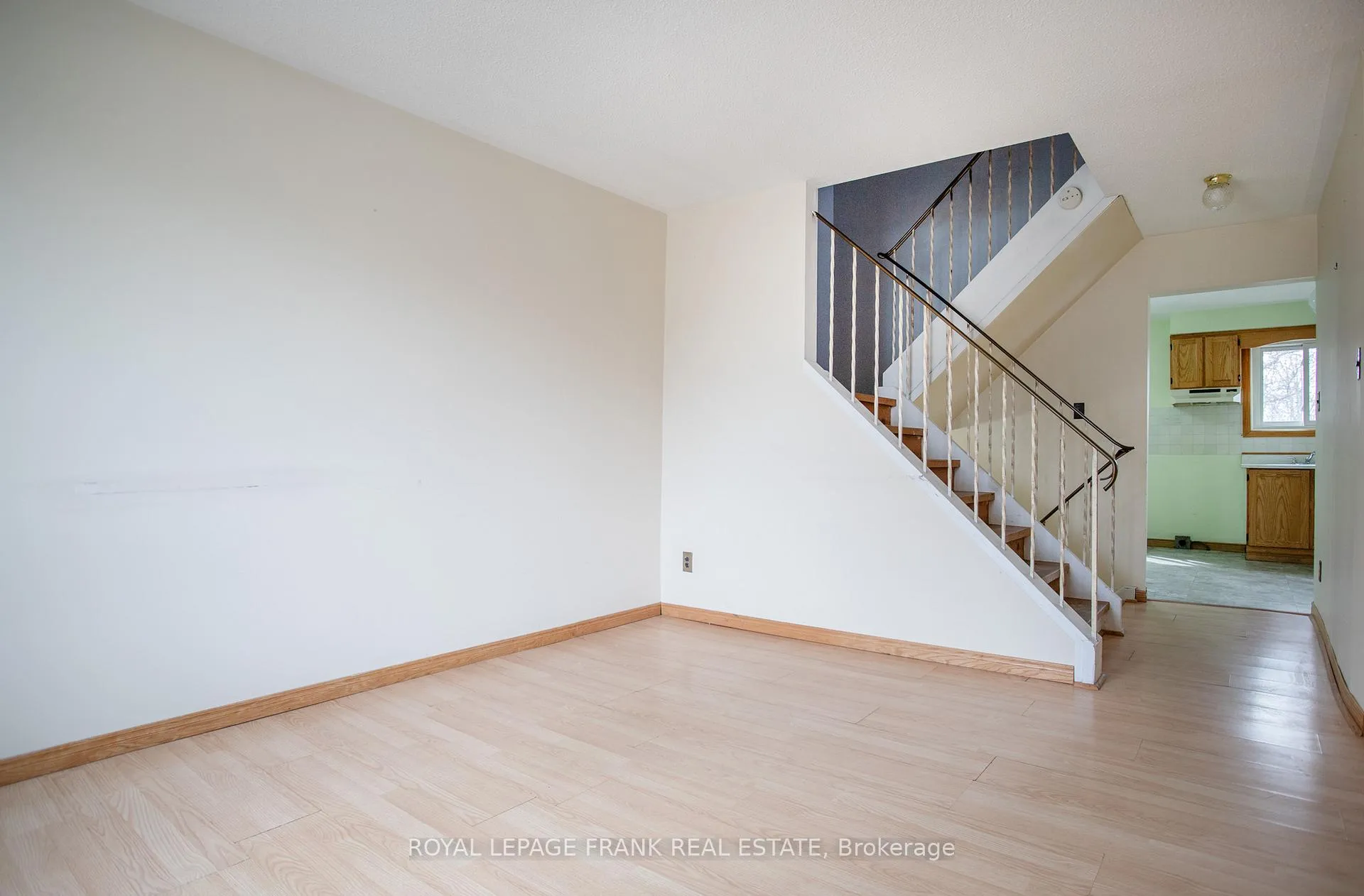 Photo 7 of 1120 King Street, Whitby, Downtown Whitby — HOMEH