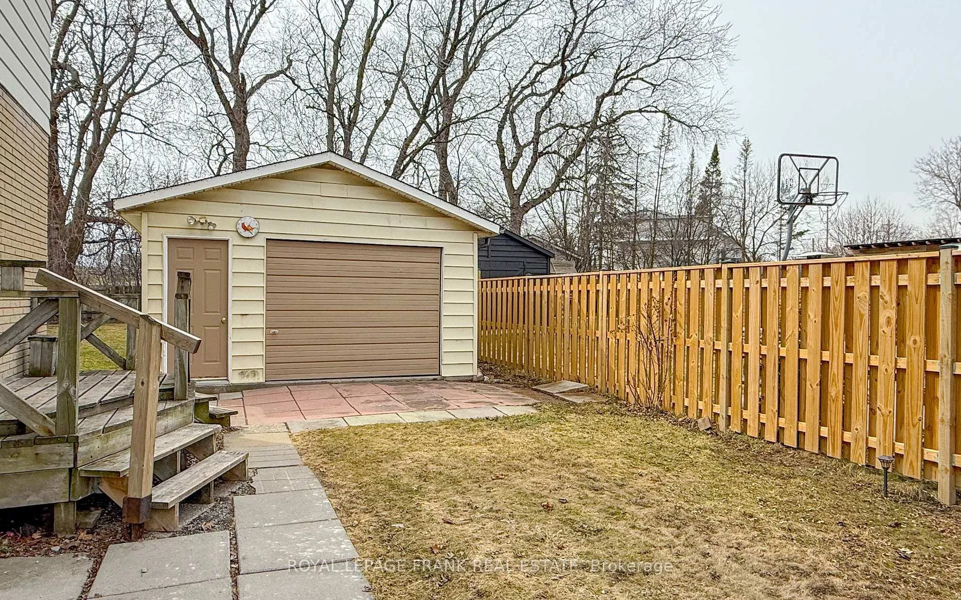 Photo 23 of 1120 King Street, Whitby, Downtown Whitby — HOMEH