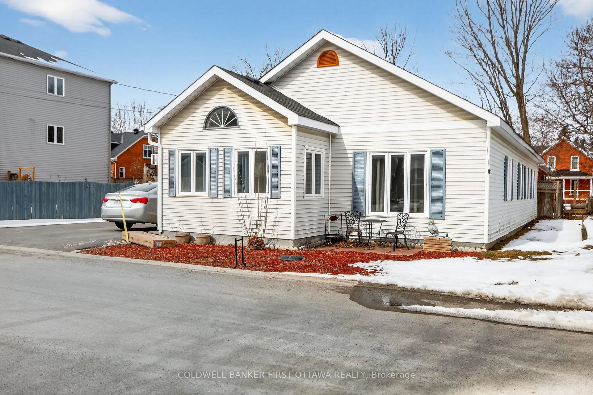 Front of 133 Antrim Street