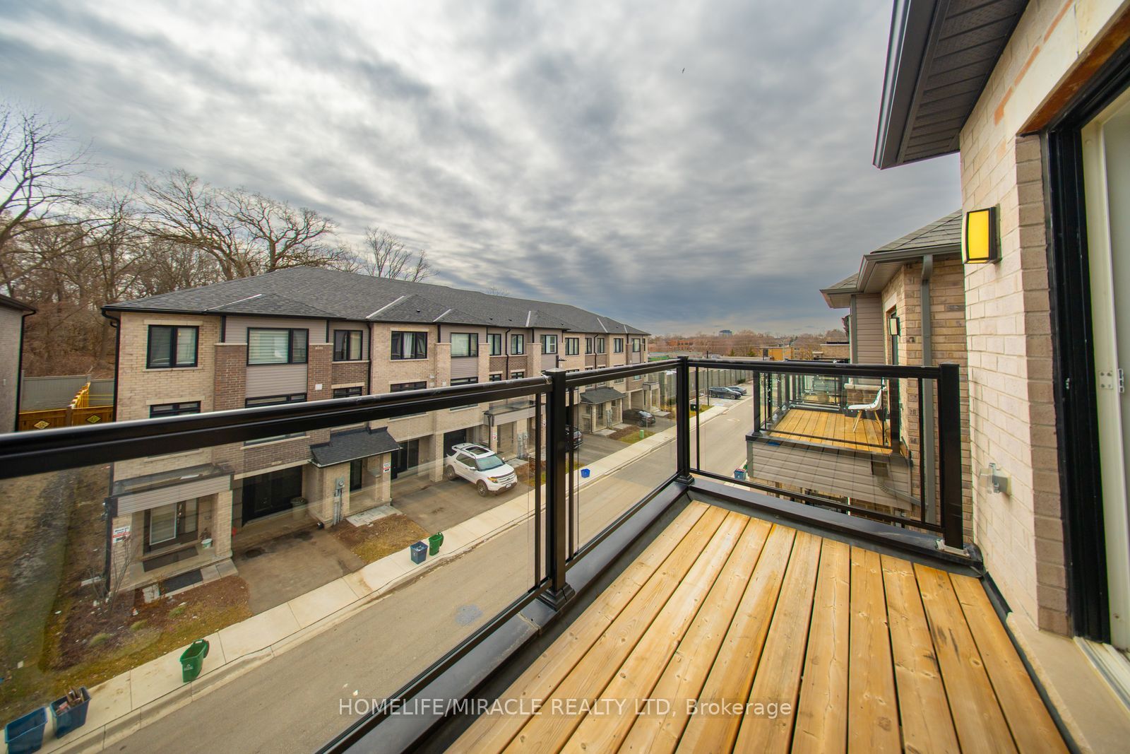 Photo 23 of Unit 901, 585 Colborne Street E, Brant, Brantford Twp — HOMEH